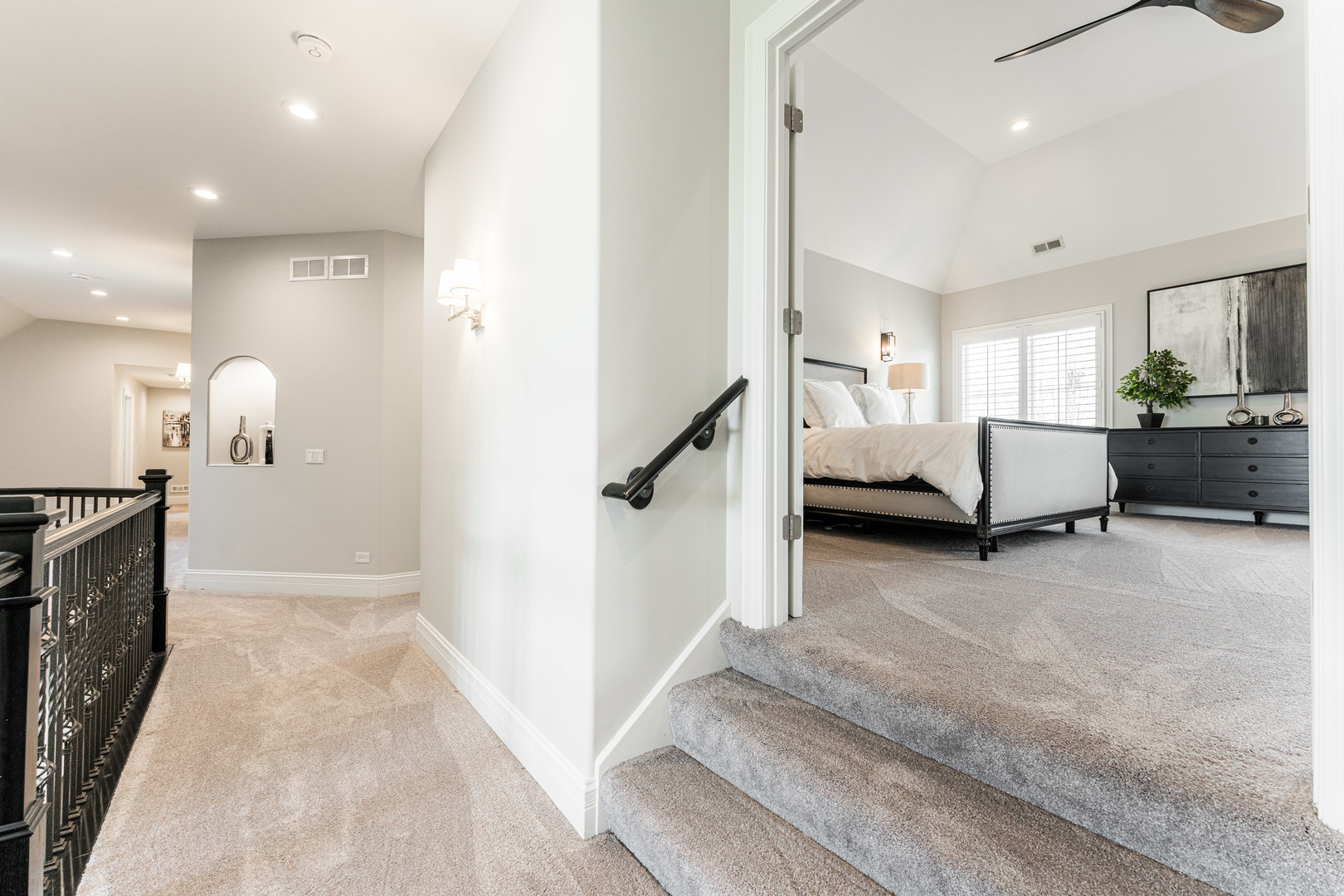 39W220 Longmeadow Lane