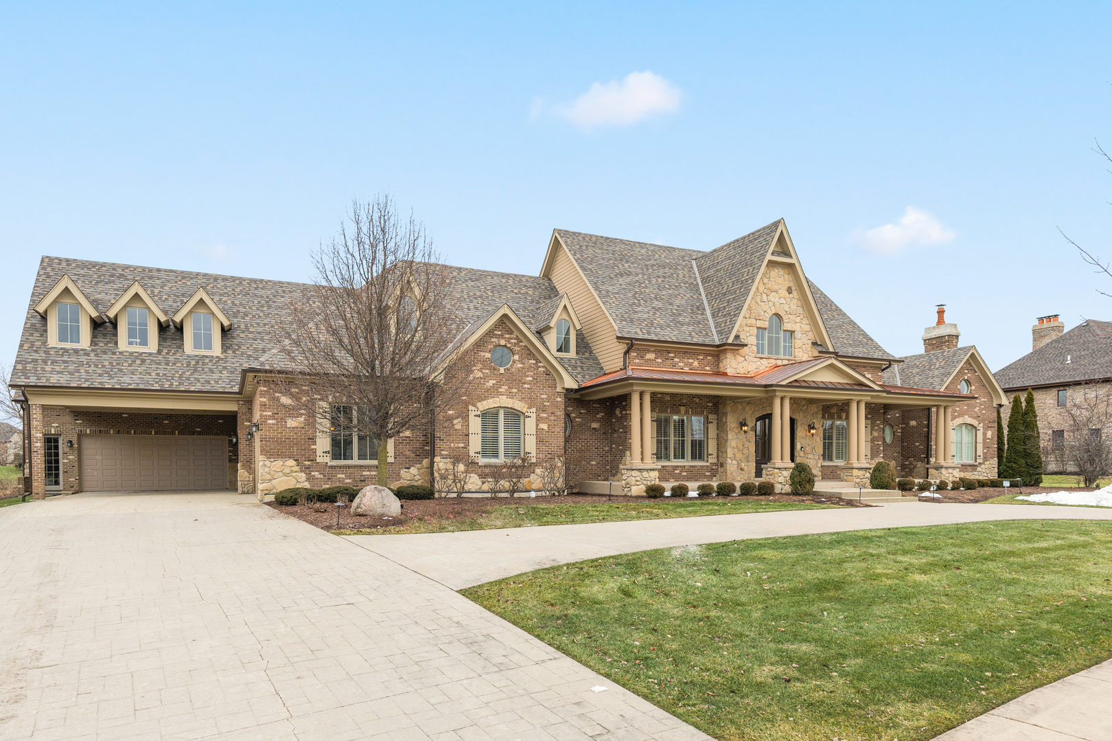 39W220 Longmeadow Lane