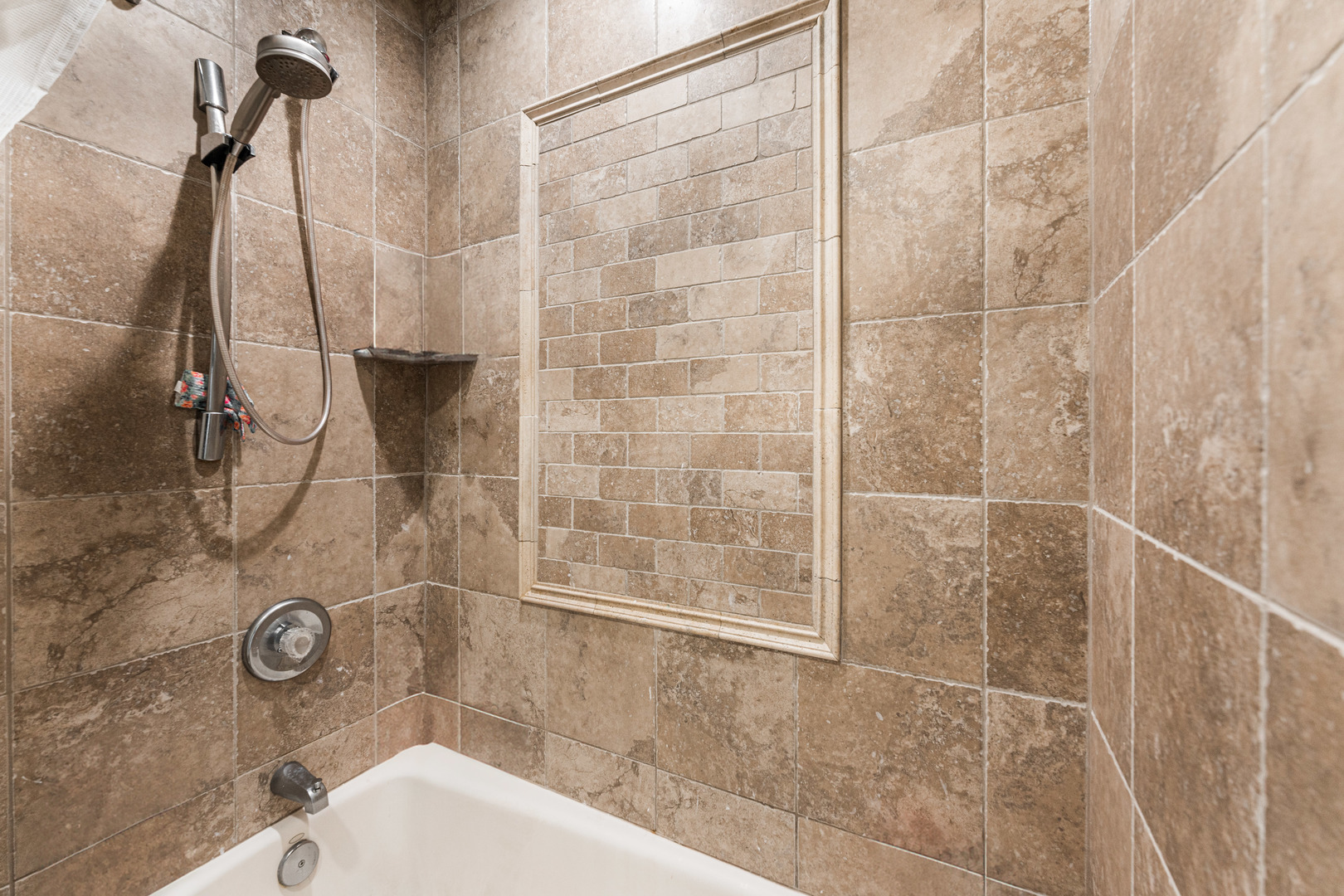 39W220 Longmeadow Lane