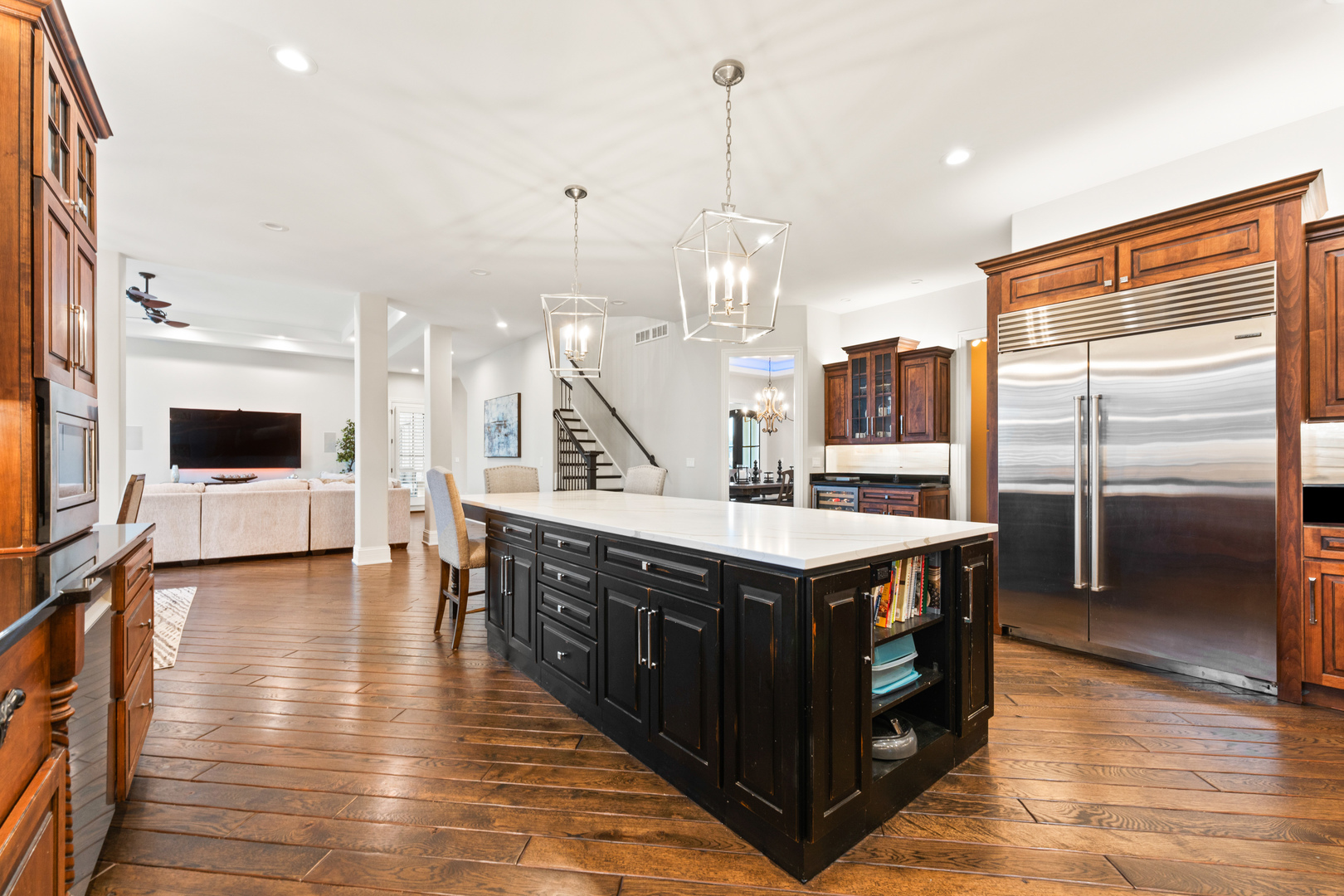 39W220 Longmeadow Lane