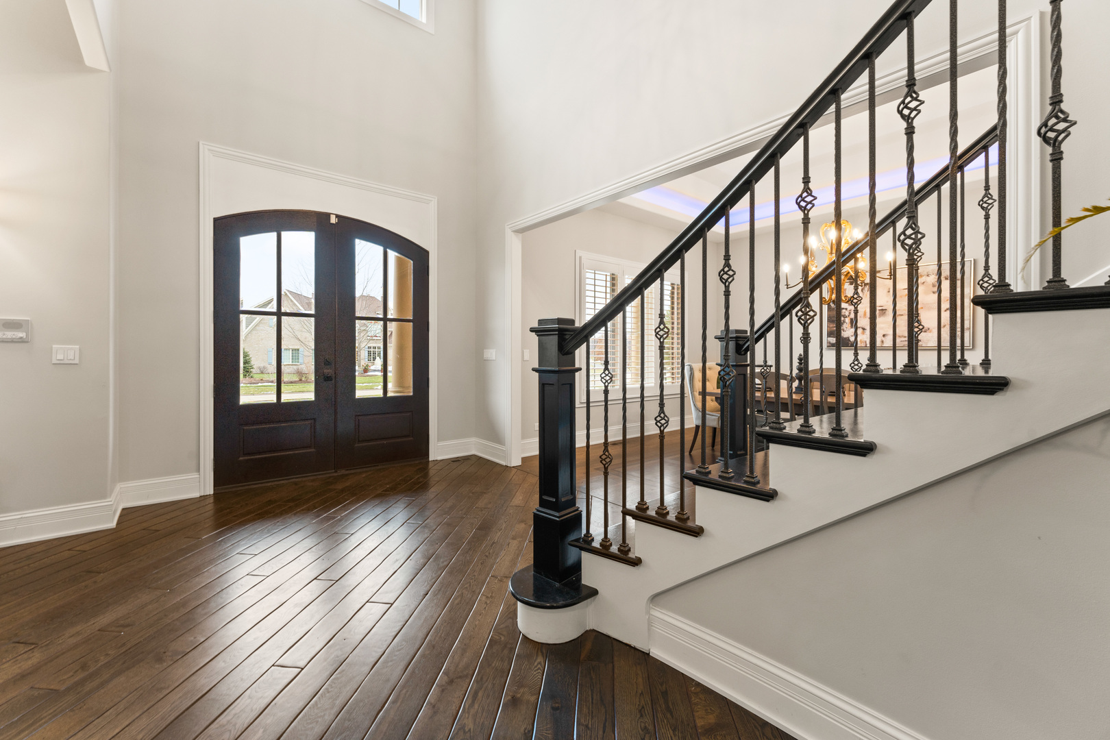 39W220 Longmeadow Lane