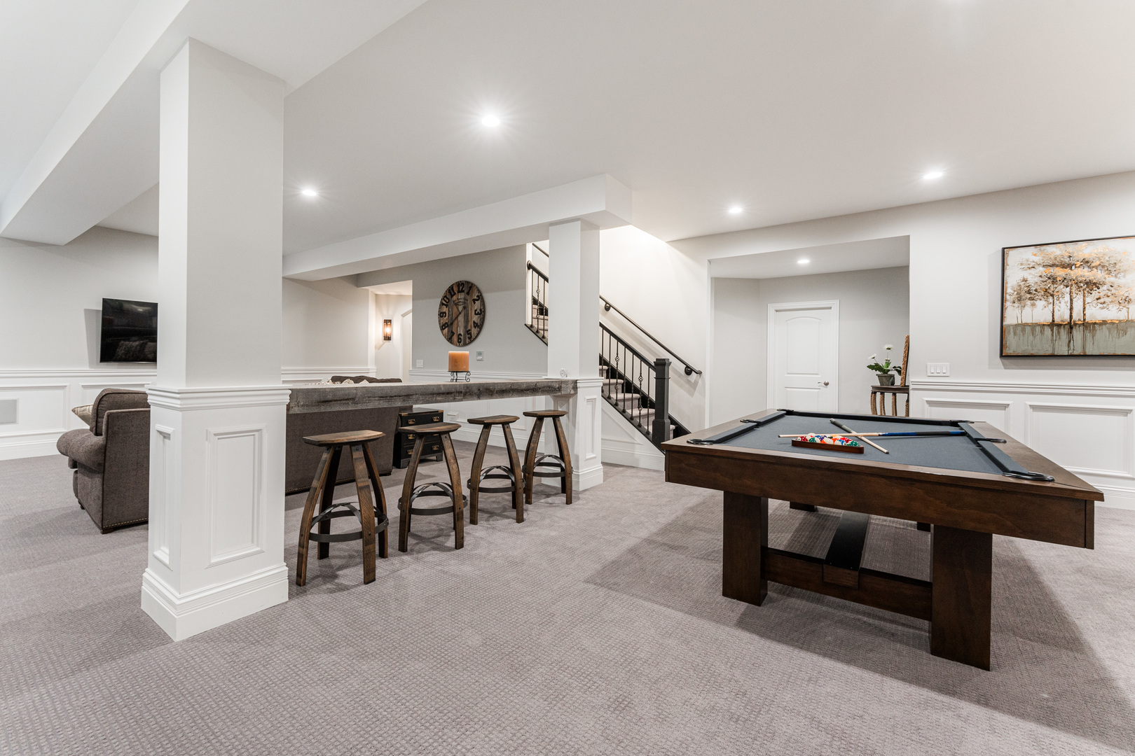 39W220 Longmeadow Lane