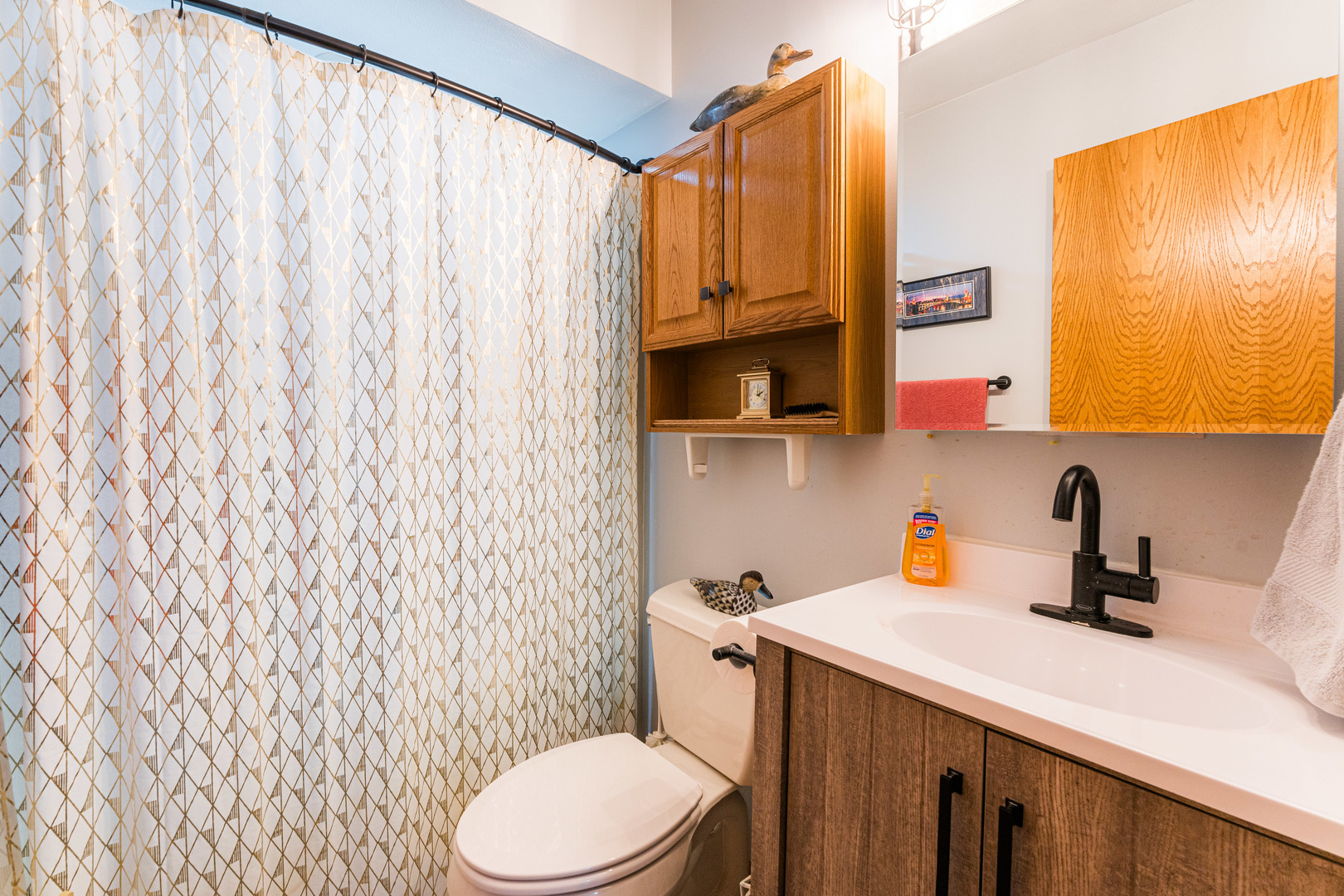 6646 N Point Road Unit: 0