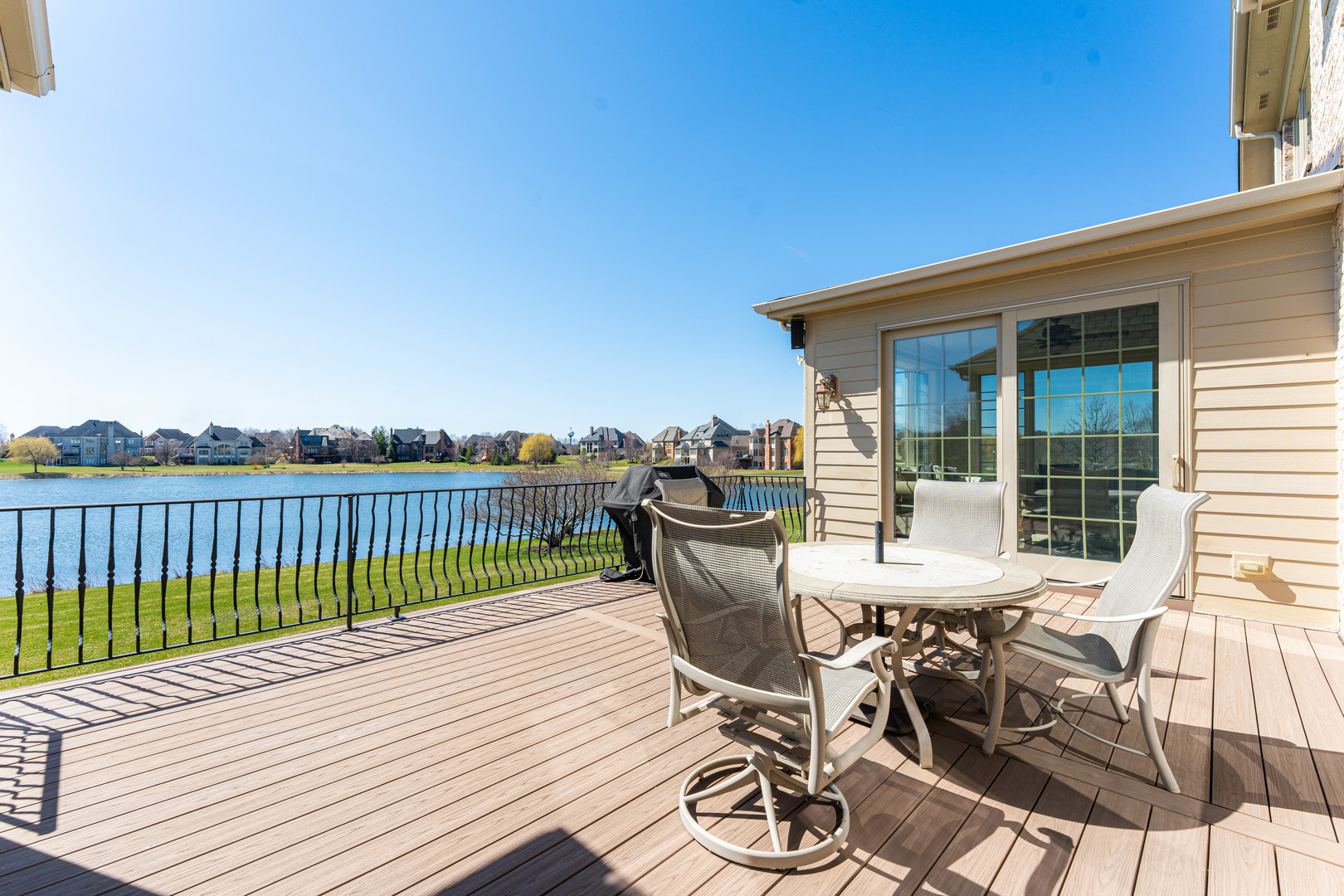 5N242 Prairie Lakes Boulevard