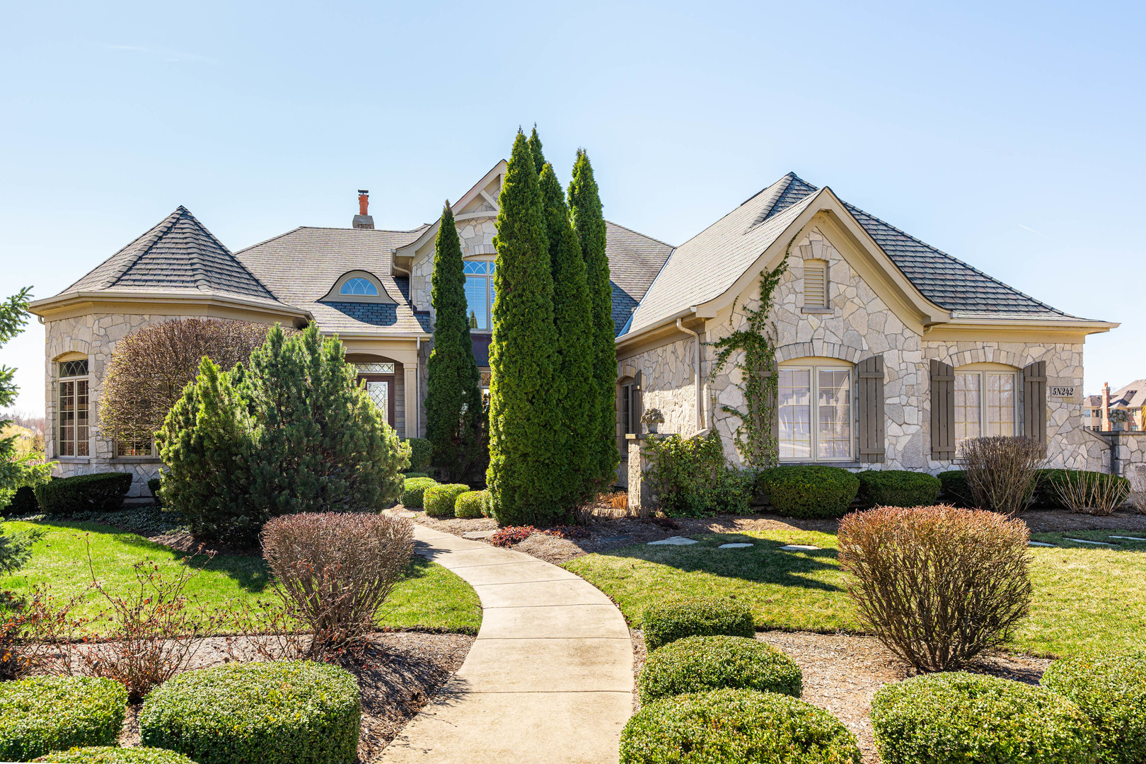 5N242 Prairie Lakes Boulevard