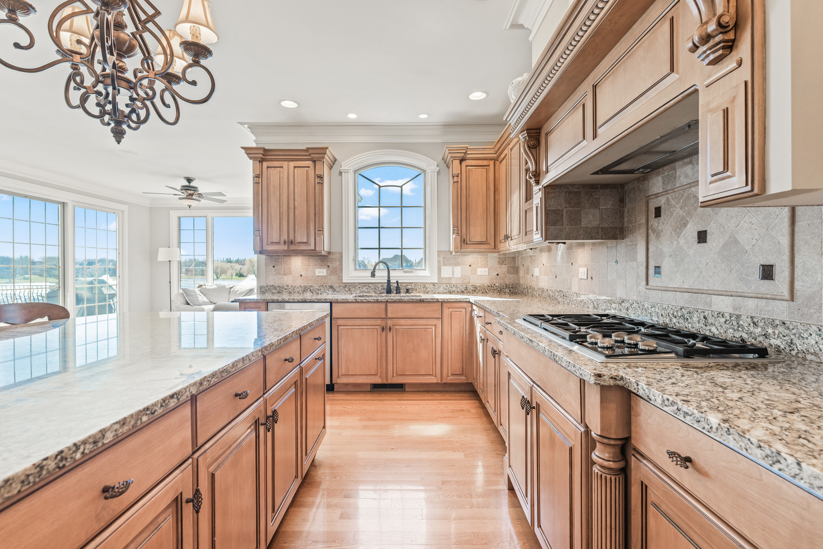 5N242 Prairie Lakes Boulevard