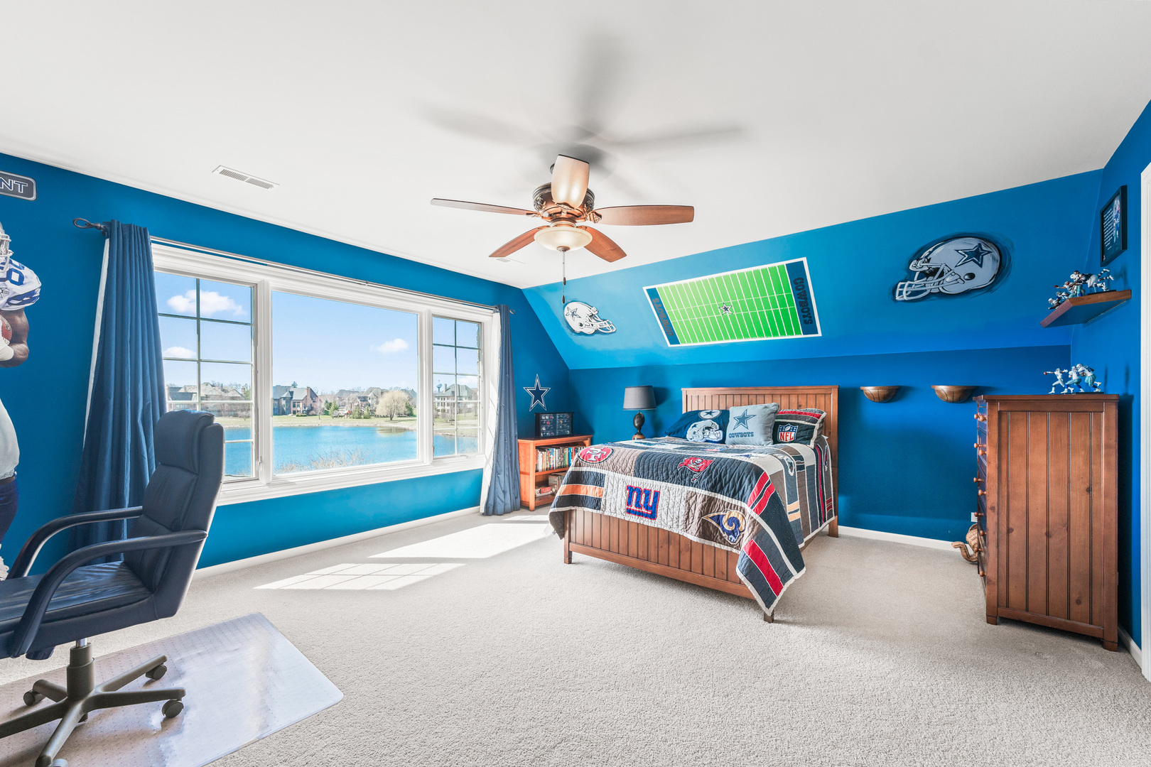 5N242 Prairie Lakes Boulevard