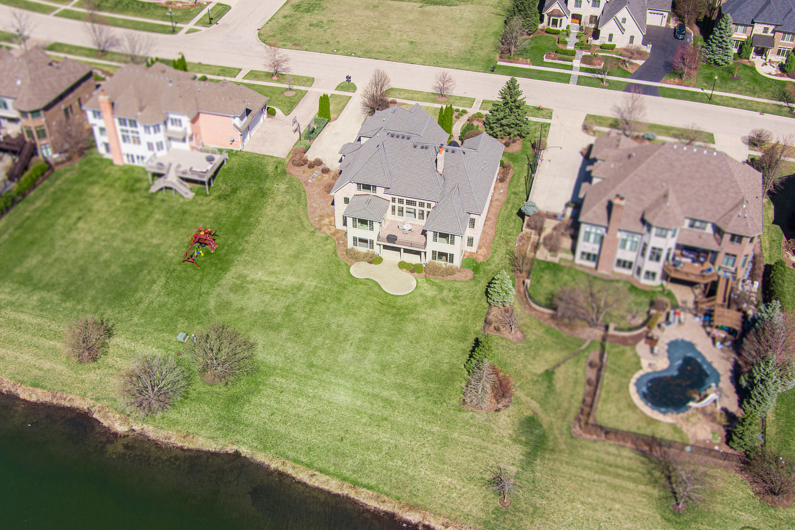 5N242 Prairie Lakes Boulevard