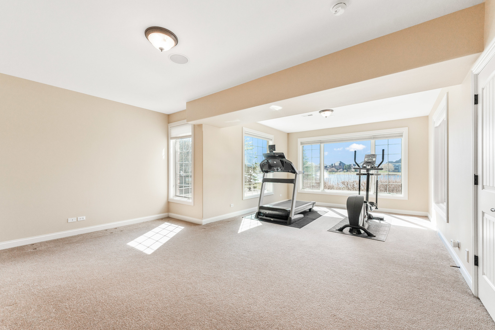 5N242 Prairie Lakes Boulevard