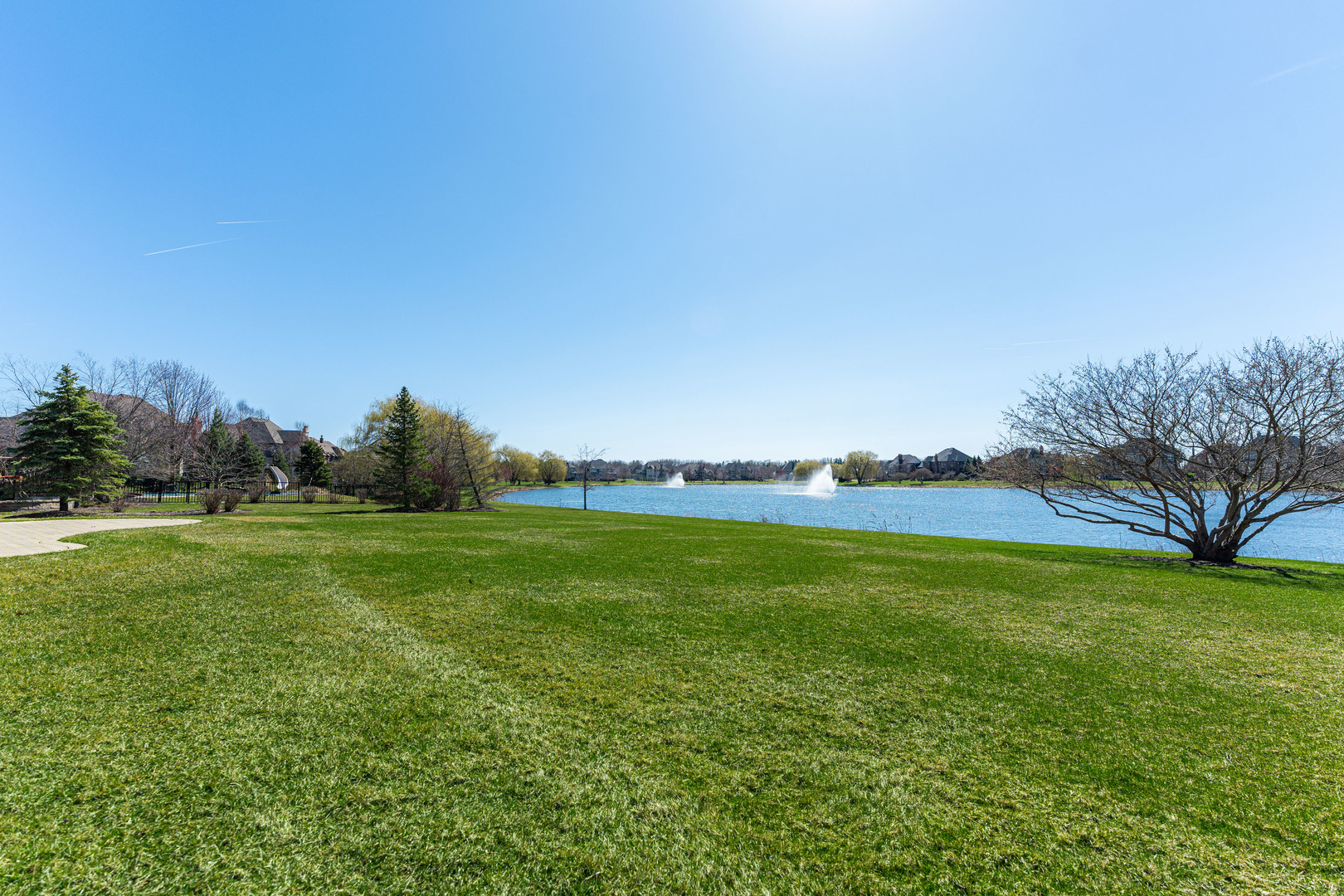 5N242 Prairie Lakes Boulevard