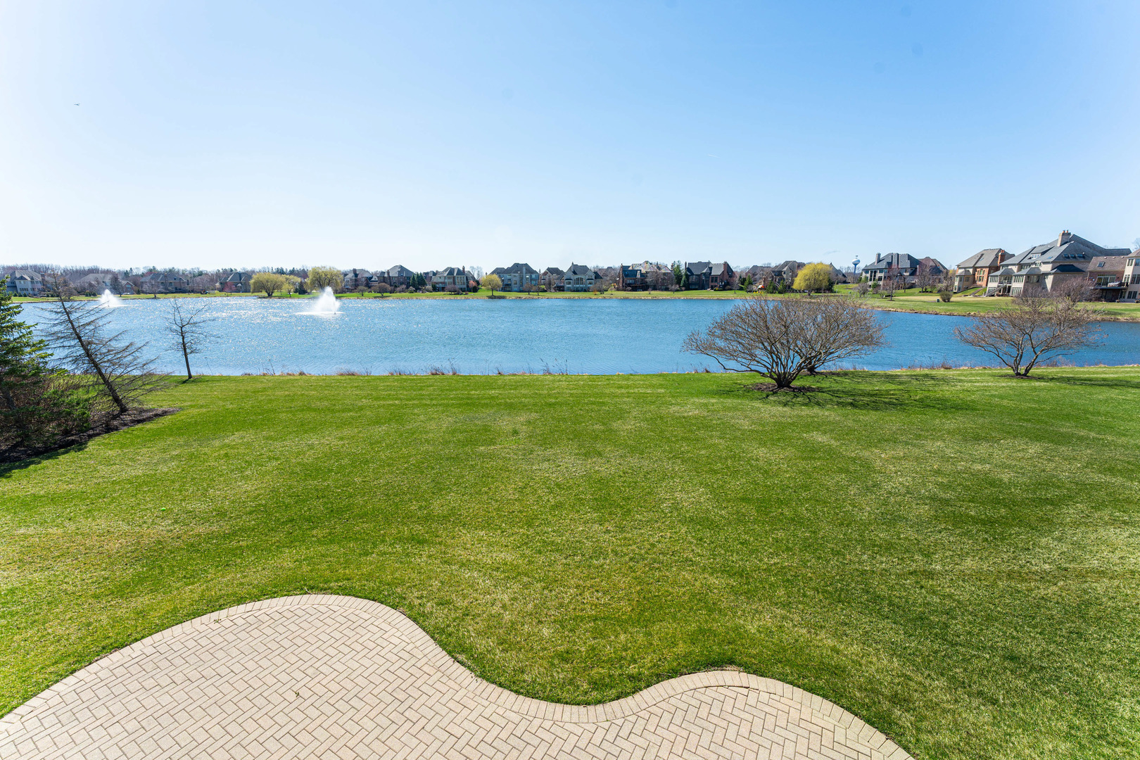 5N242 Prairie Lakes Boulevard