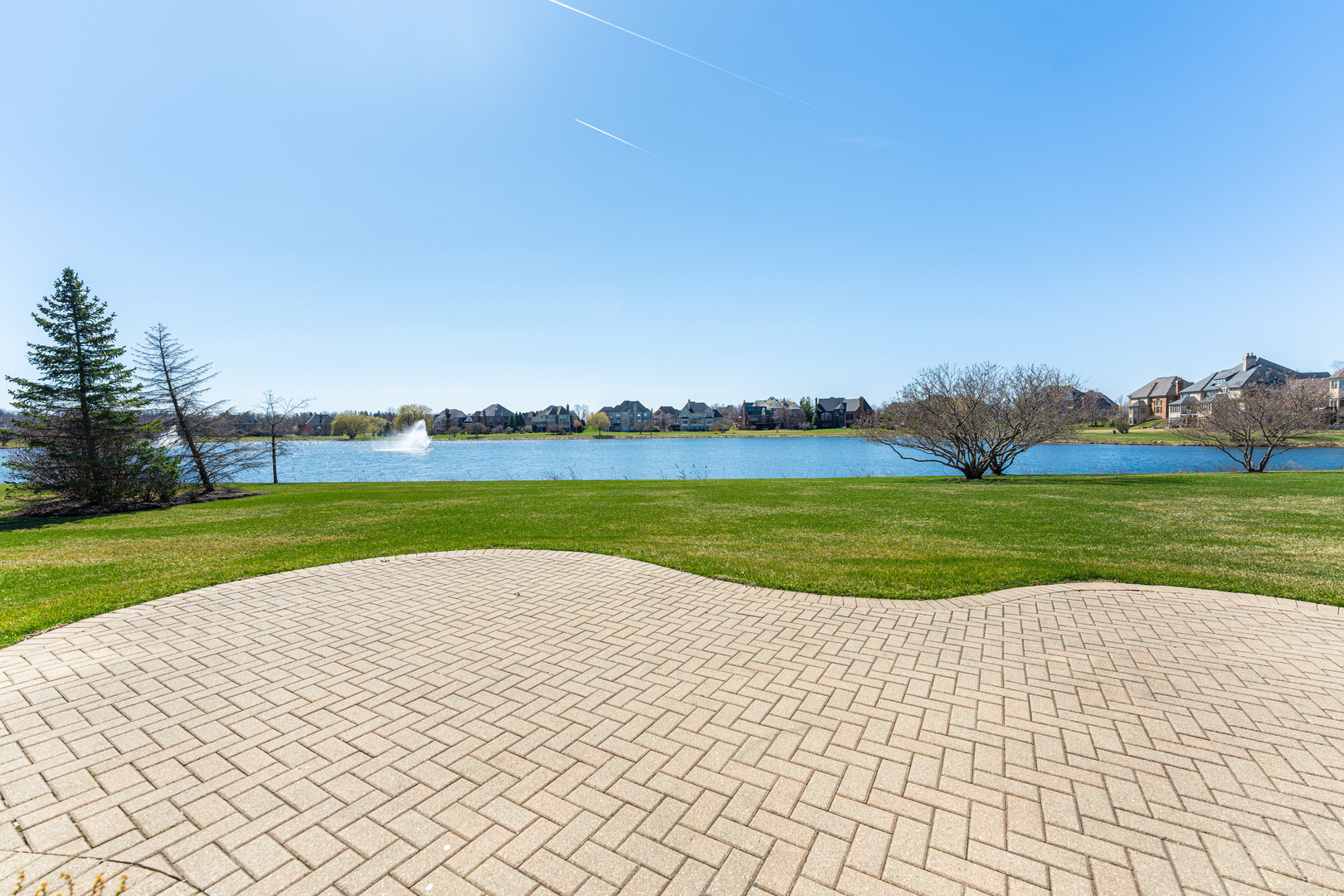 5N242 Prairie Lakes Boulevard