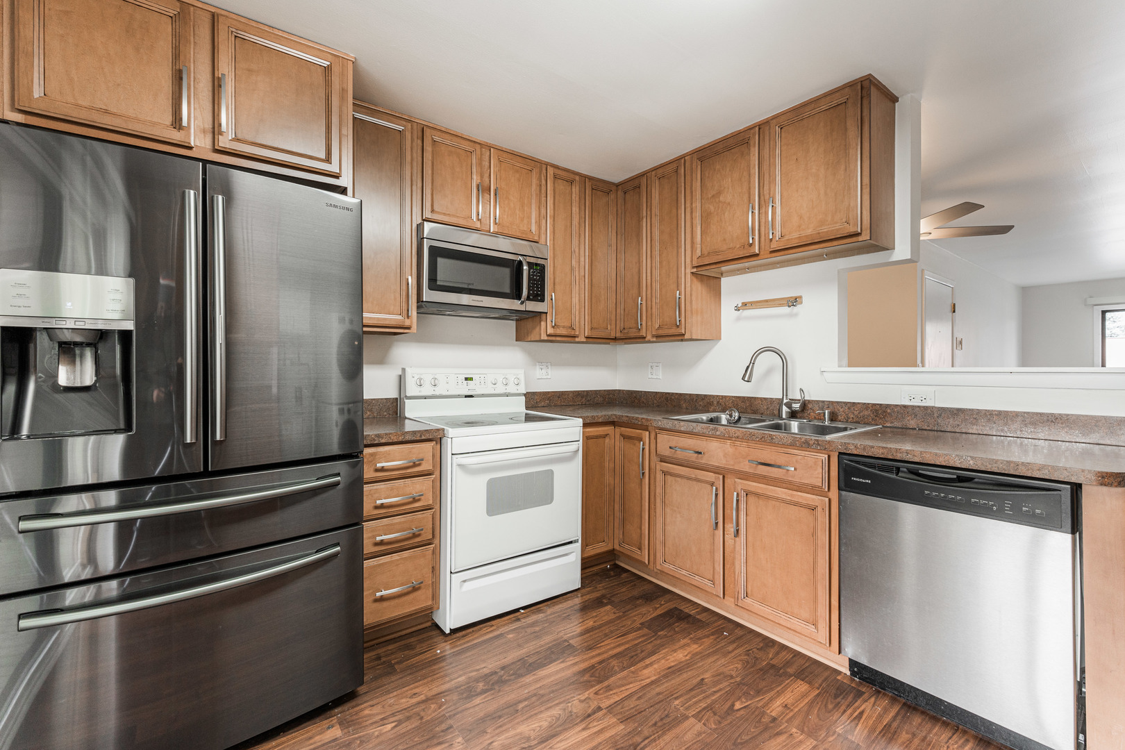 201 N Waters Edge Drive Unit: 201