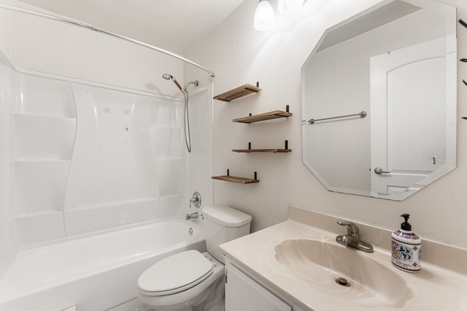 201 N Waters Edge Drive Unit: 201