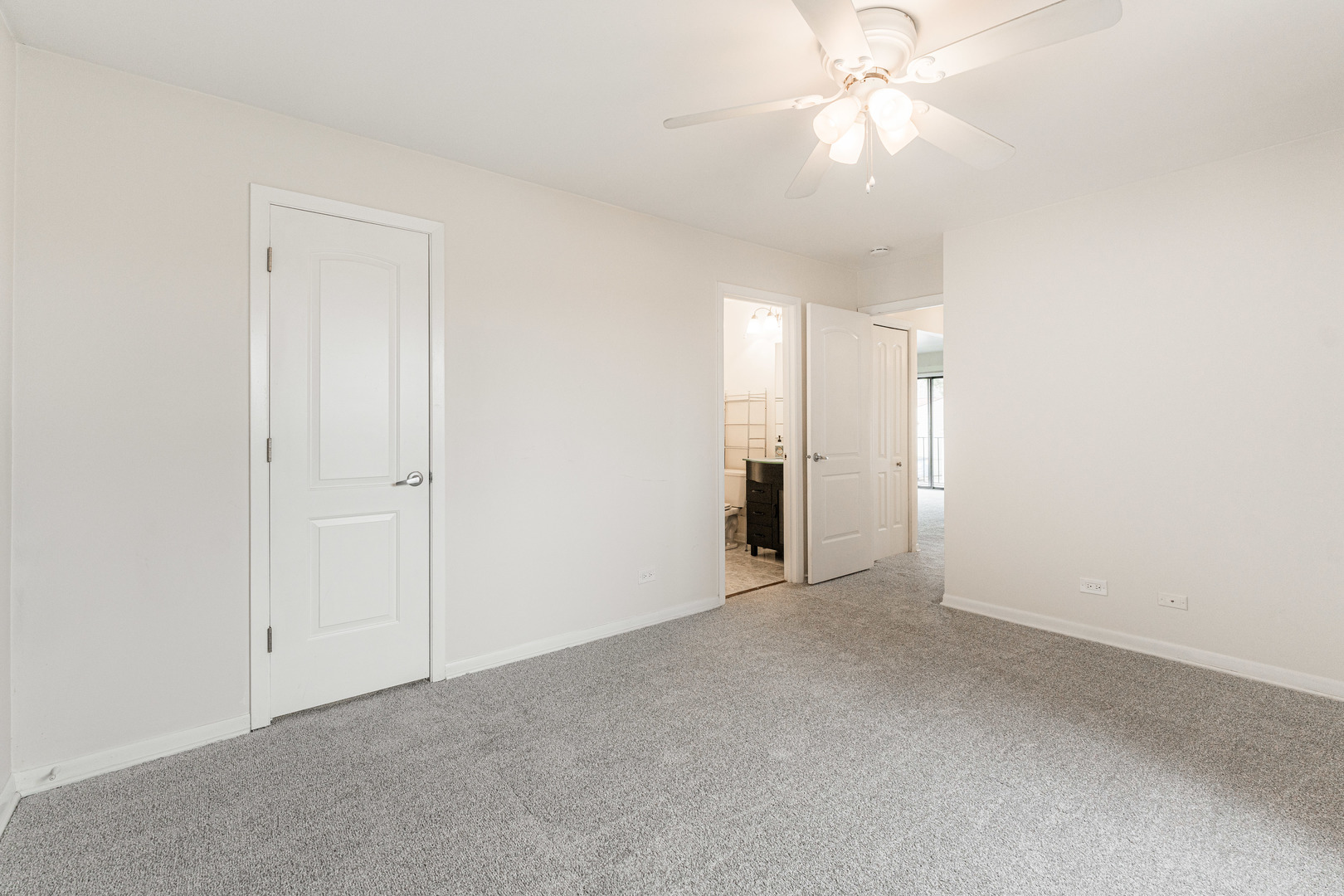 201 N Waters Edge Drive Unit: 201