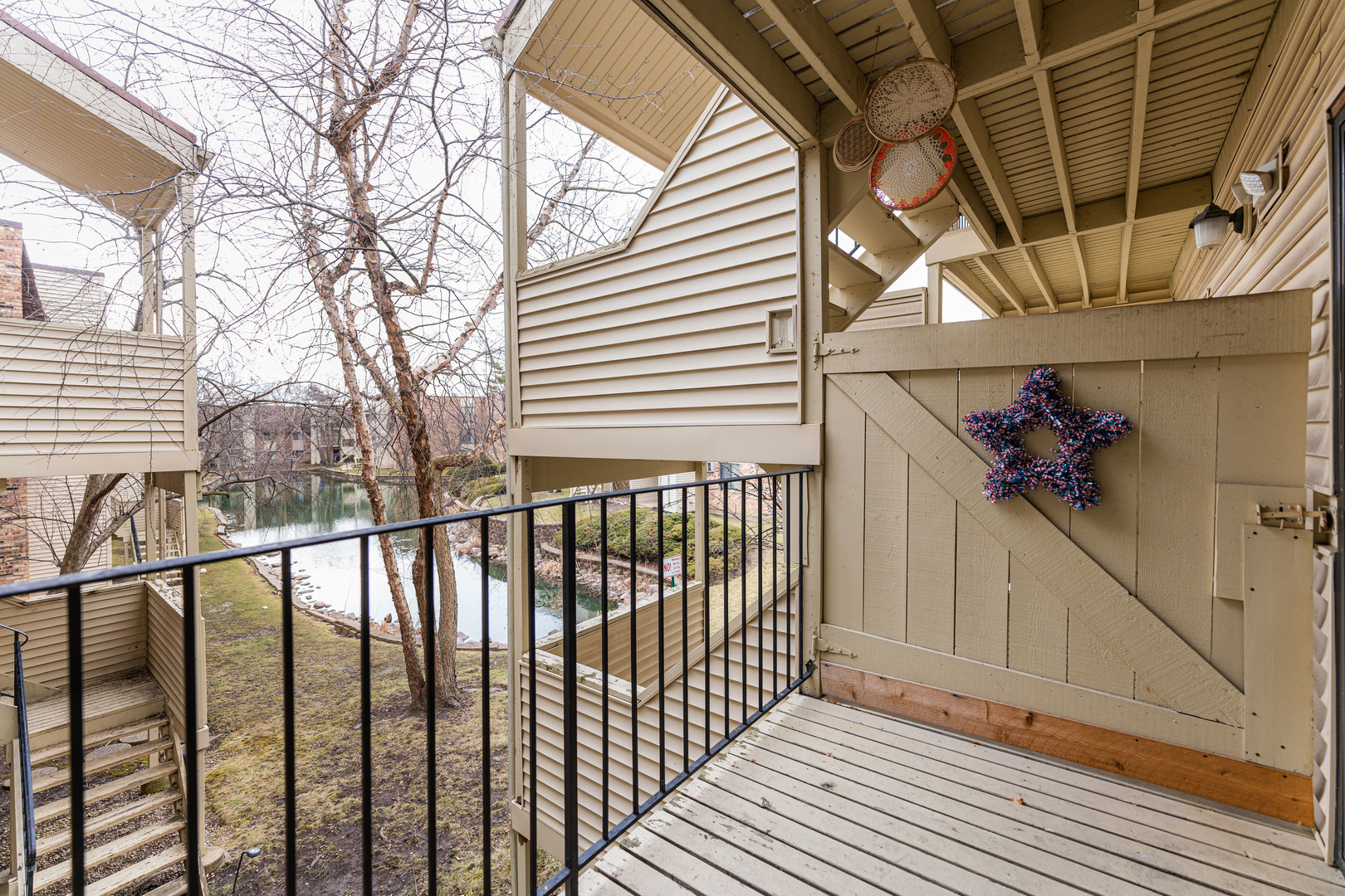 201 N Waters Edge Drive Unit: 201