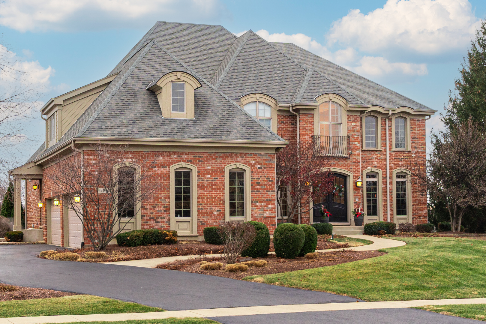 39W622 Henry David Thoreau Place