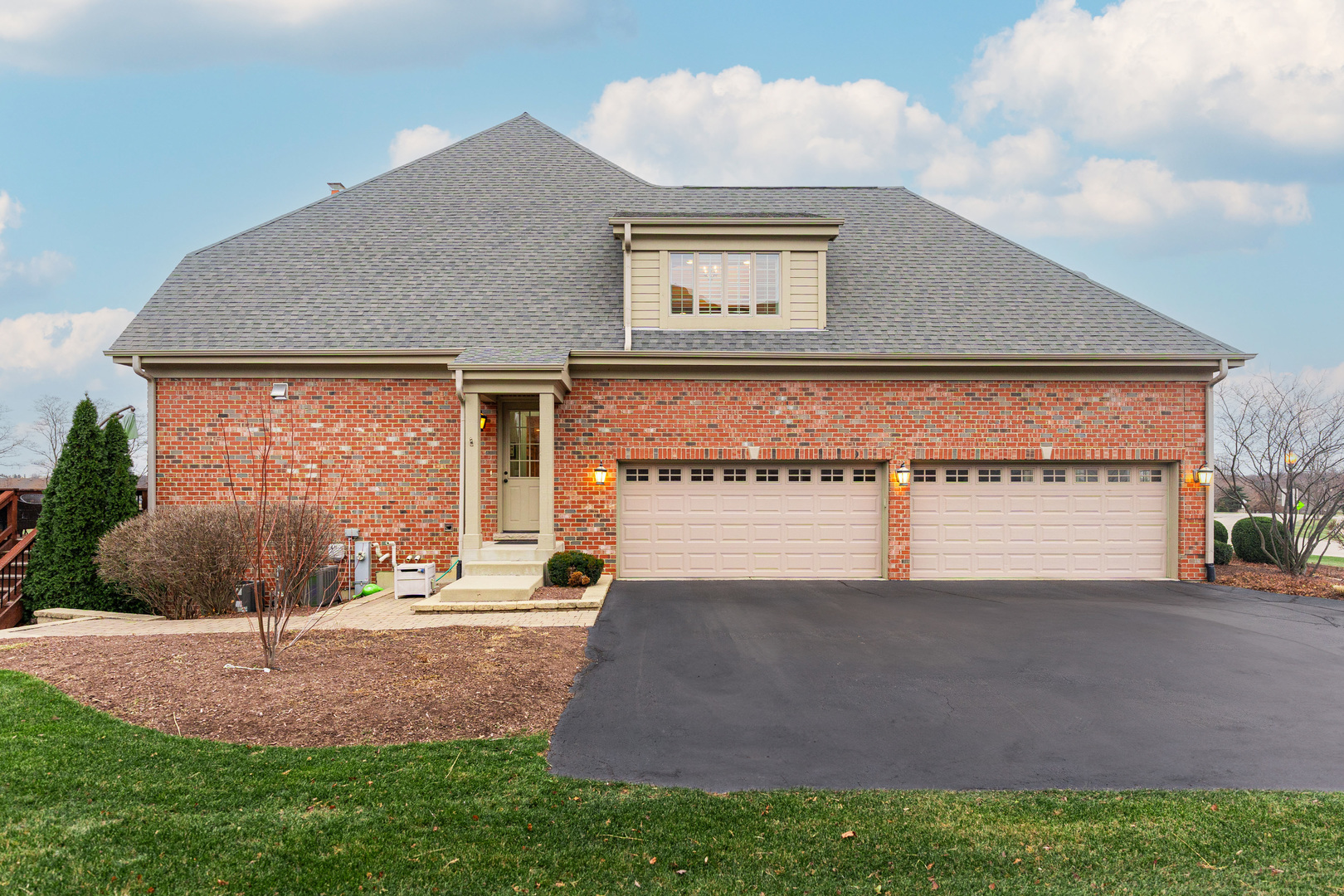 39W622 Henry David Thoreau Place