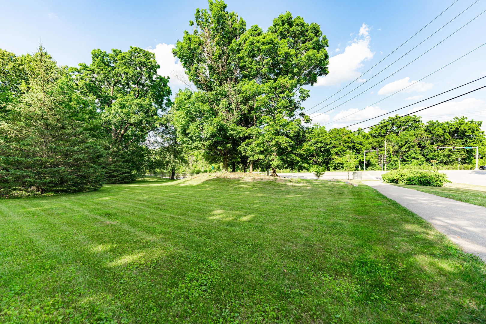 36W172 Silver Glen Court