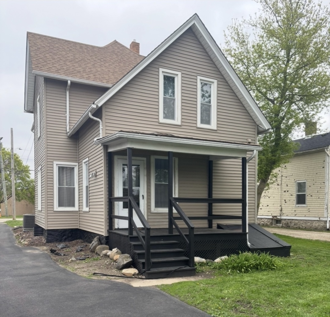 409 Washington Street