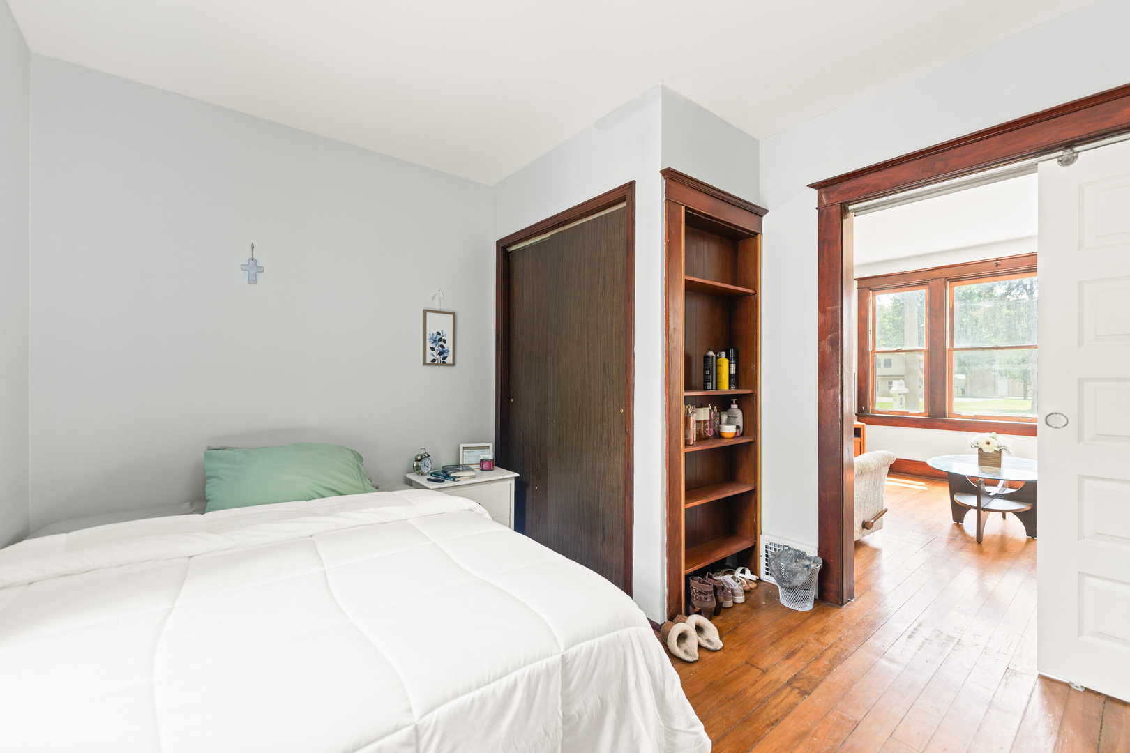 637/639 E Wilson Street