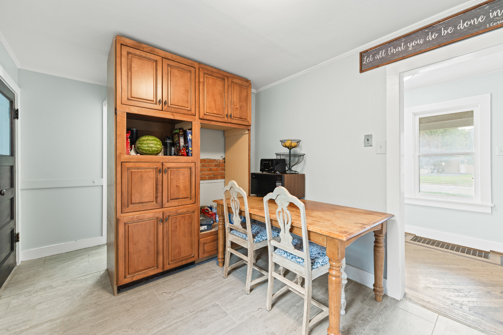637/639 E Wilson Street