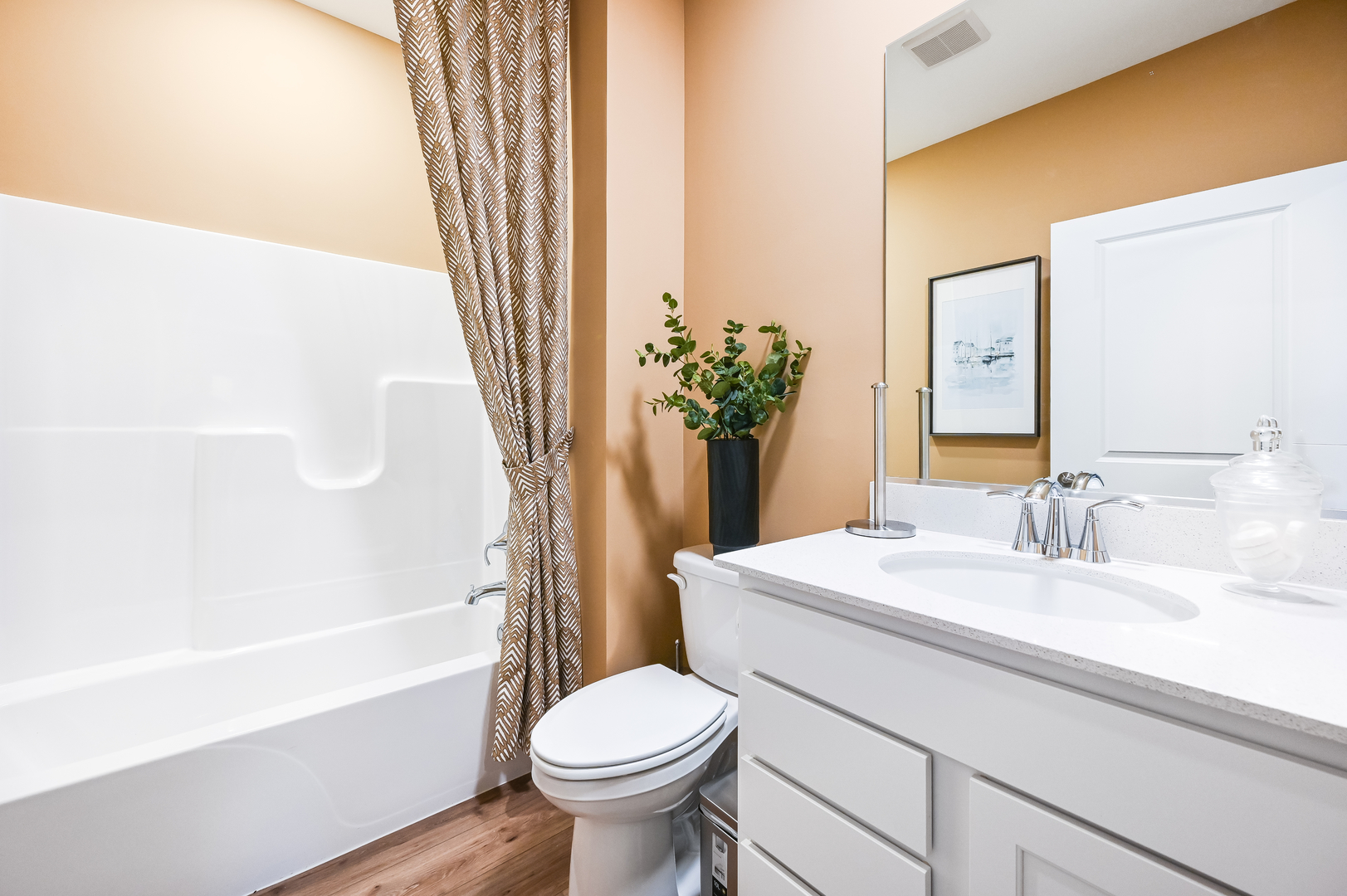 1055 Greenleaf Street