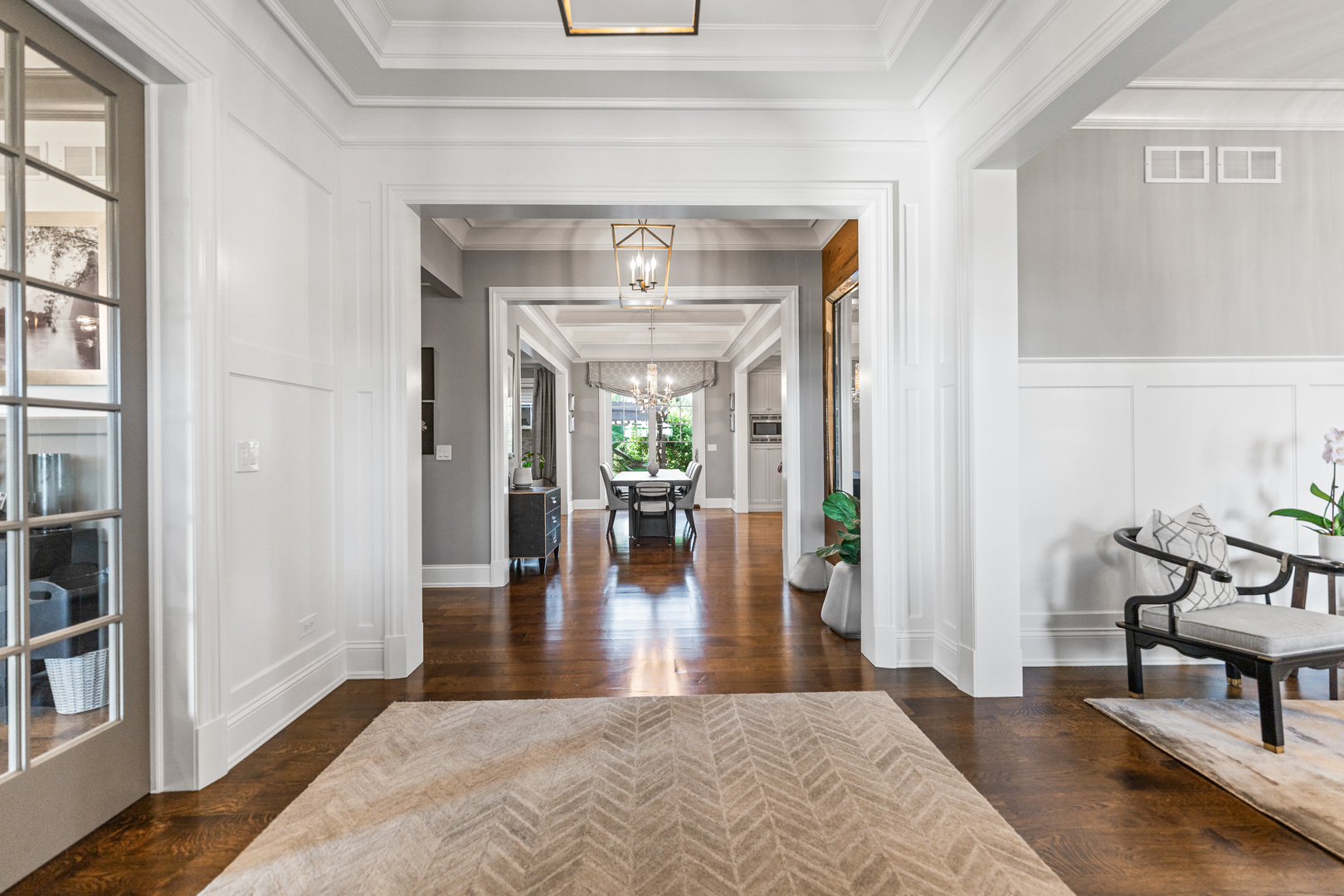 39W162 Long Meadow Lane