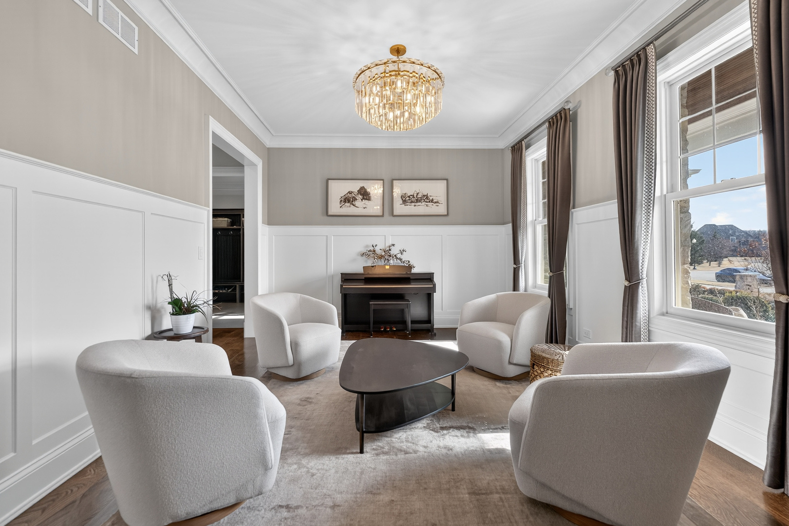 39W162 Long Meadow Lane