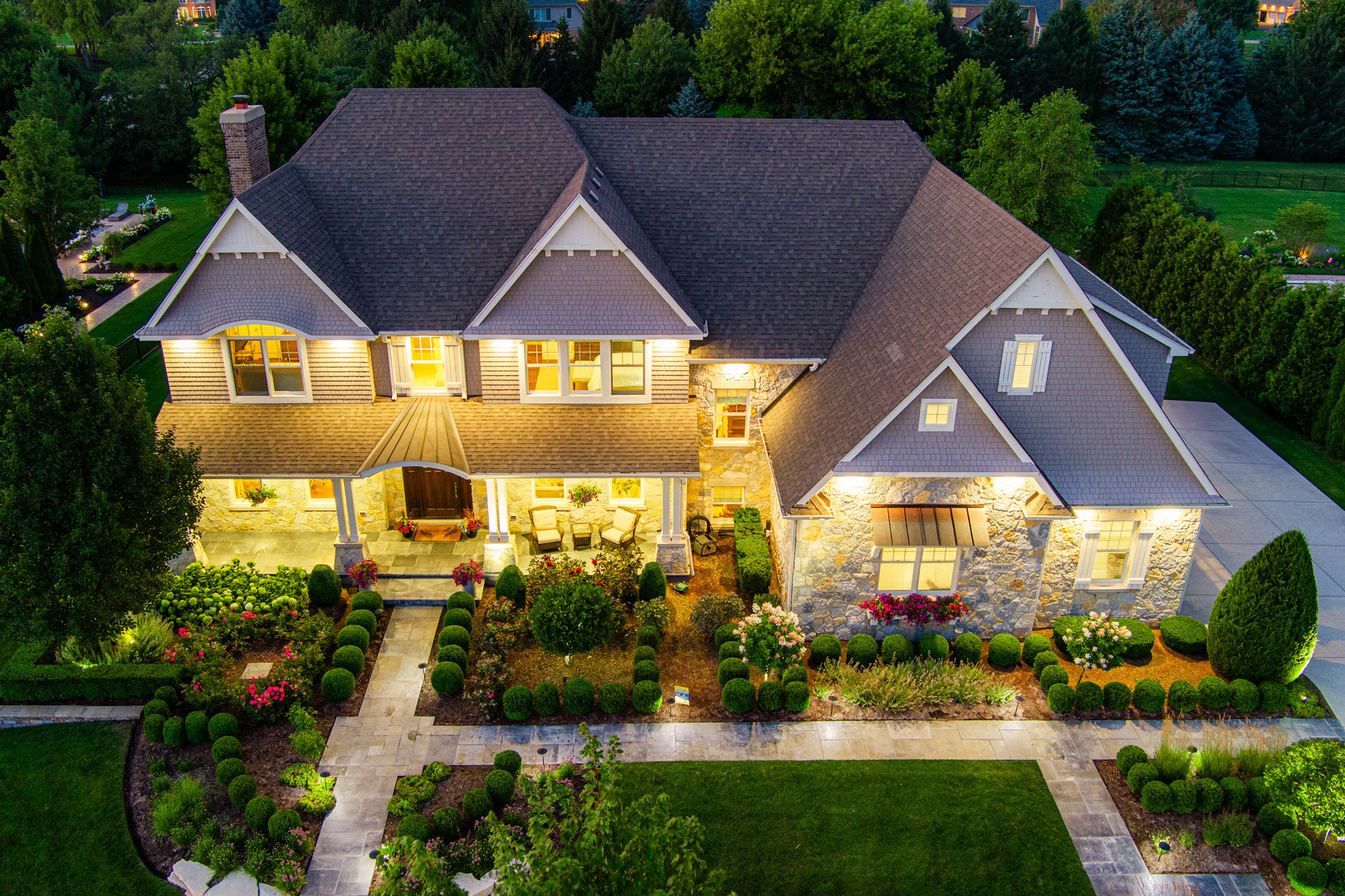 39W162 Long Meadow Lane