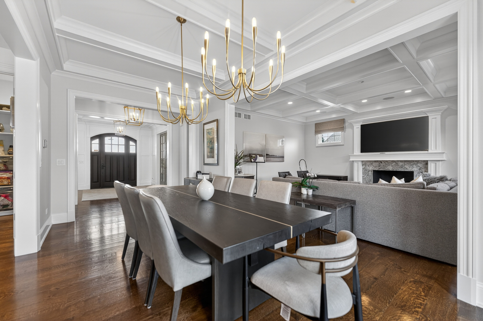 39W162 Long Meadow Lane