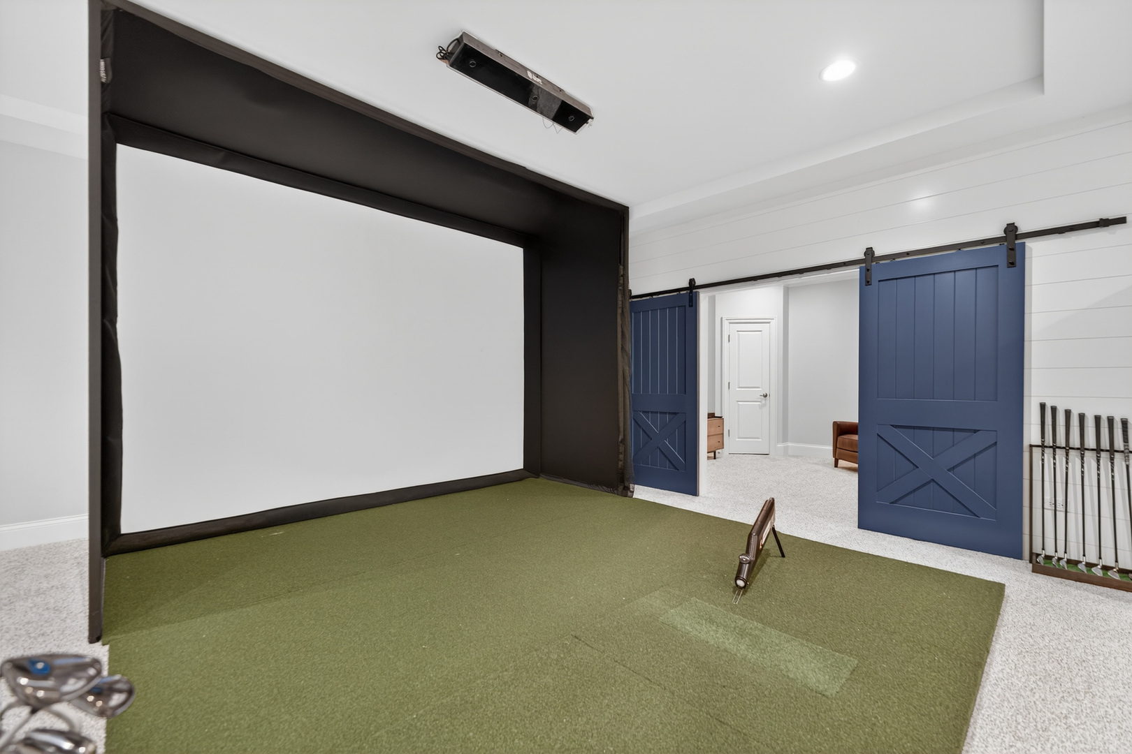 39W162 Long Meadow Lane