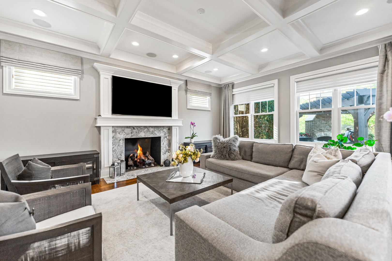 39W162 Long Meadow Lane