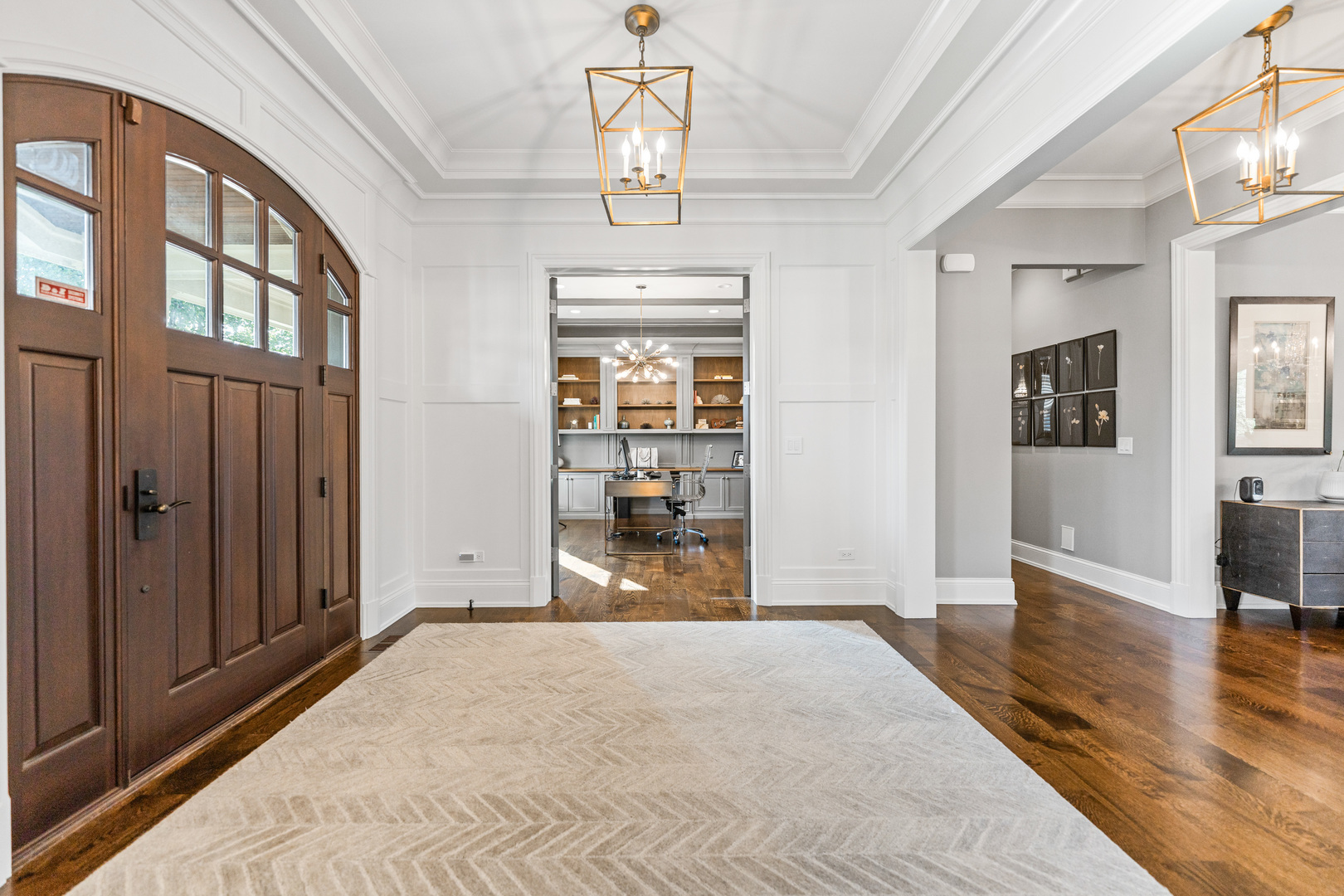 39W162 Long Meadow Lane