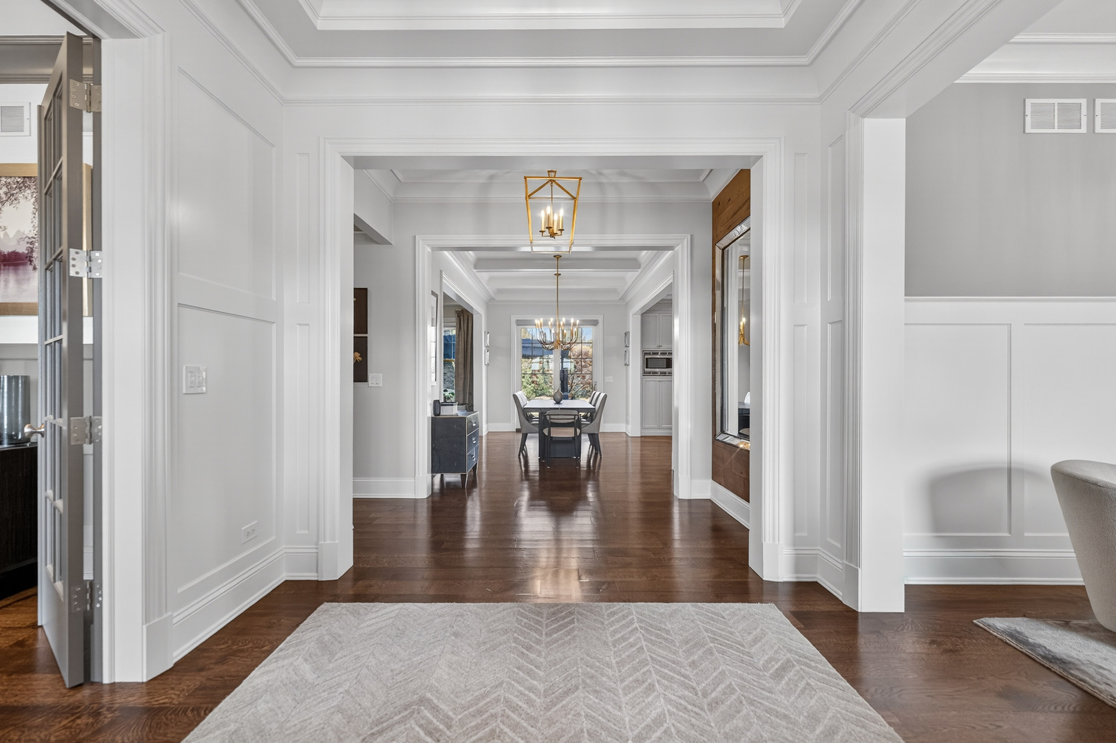 39W162 Long Meadow Lane