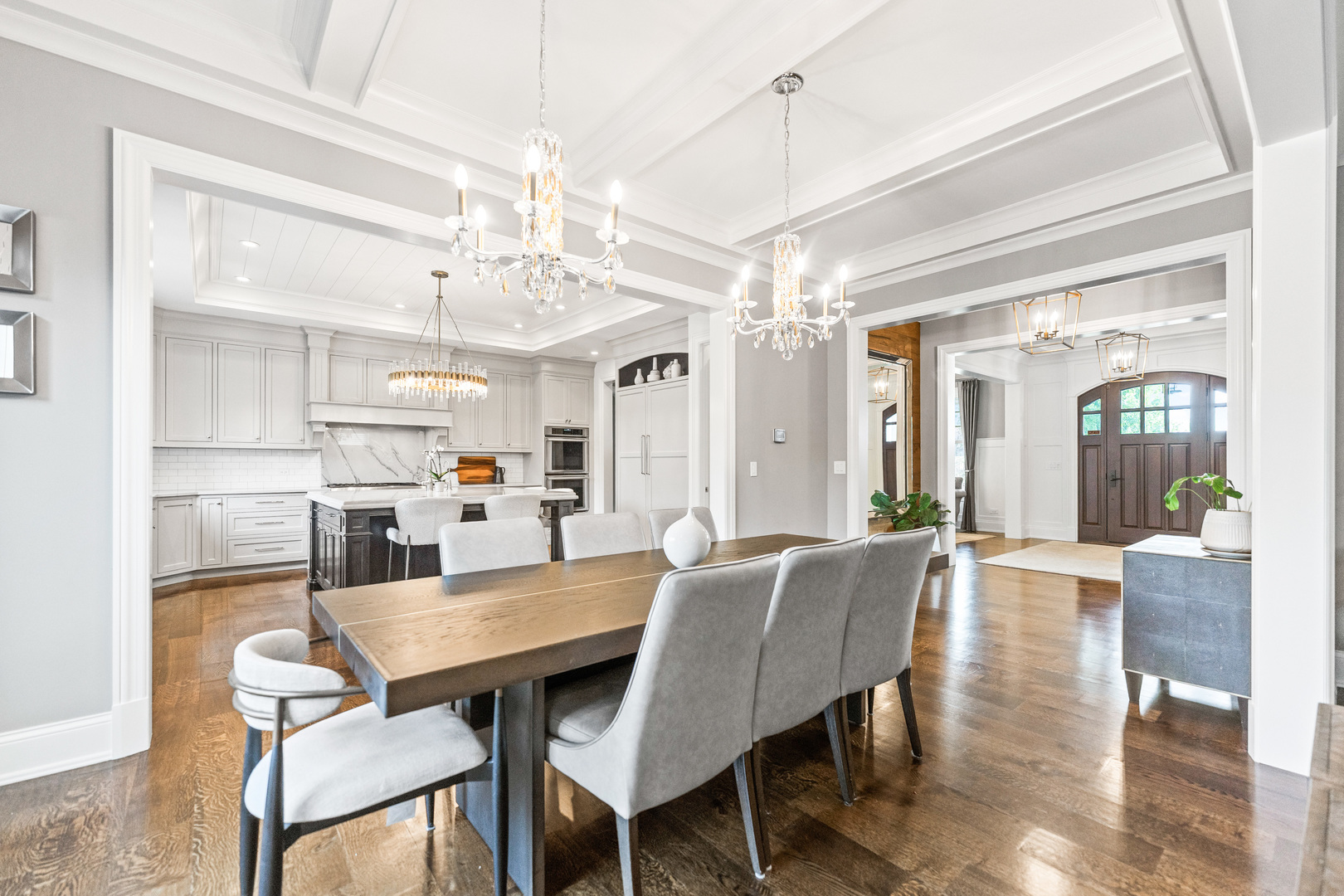 39W162 Long Meadow Lane