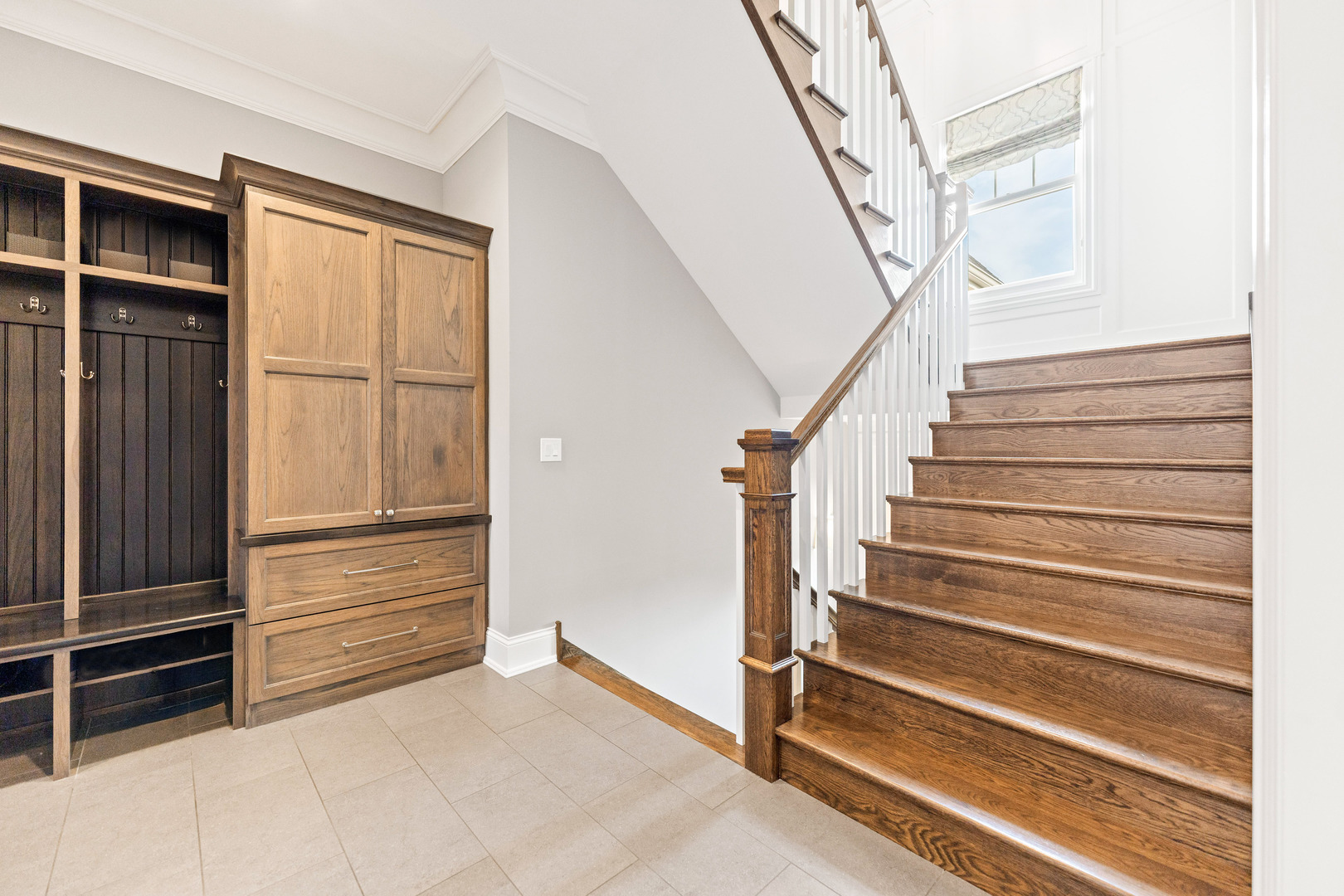 39W162 Long Meadow Lane