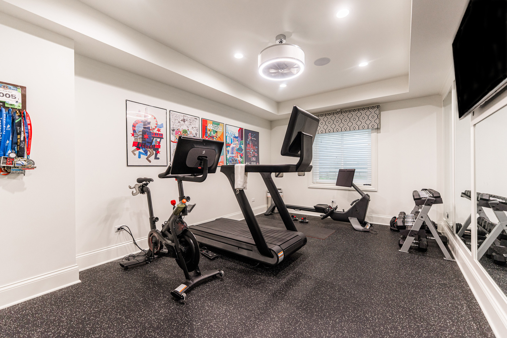 39W162 Long Meadow Lane