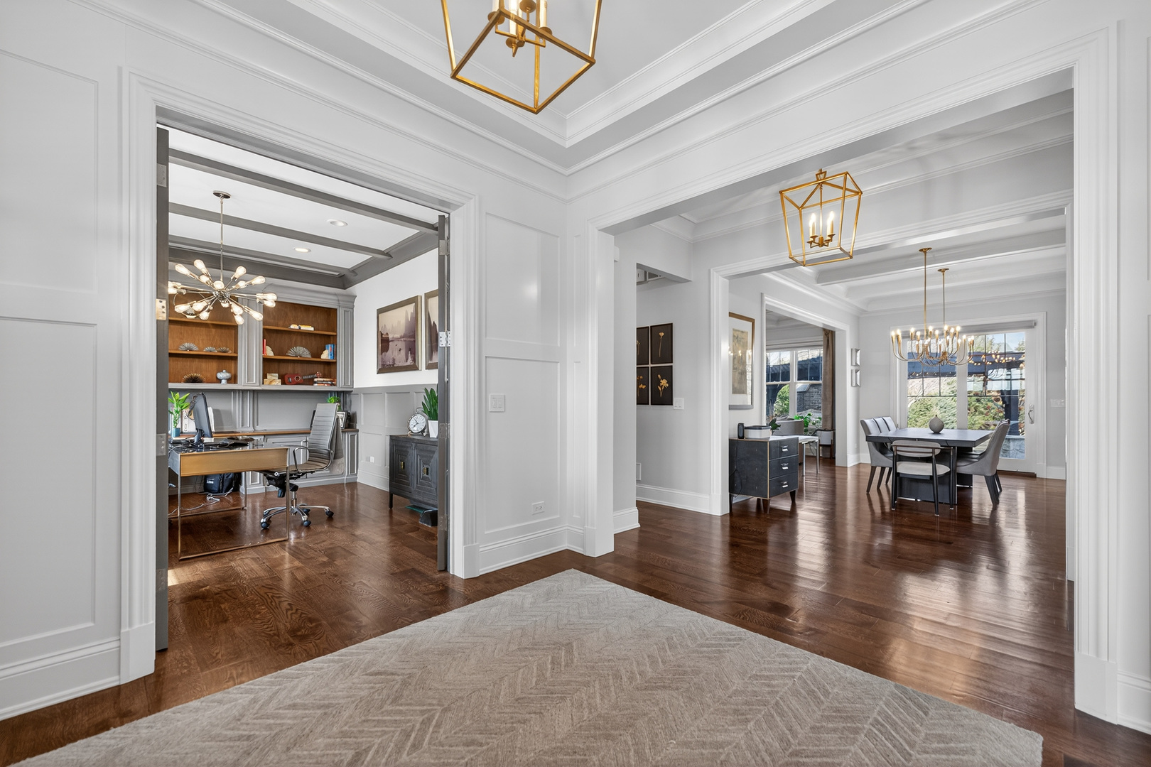 39W162 Long Meadow Lane