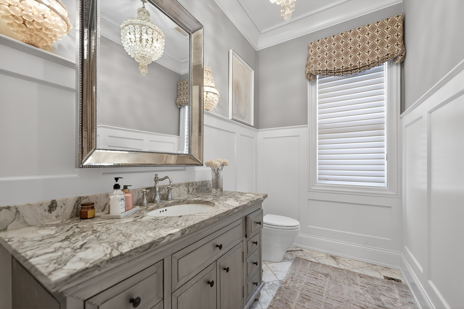 39W162 Long Meadow Lane