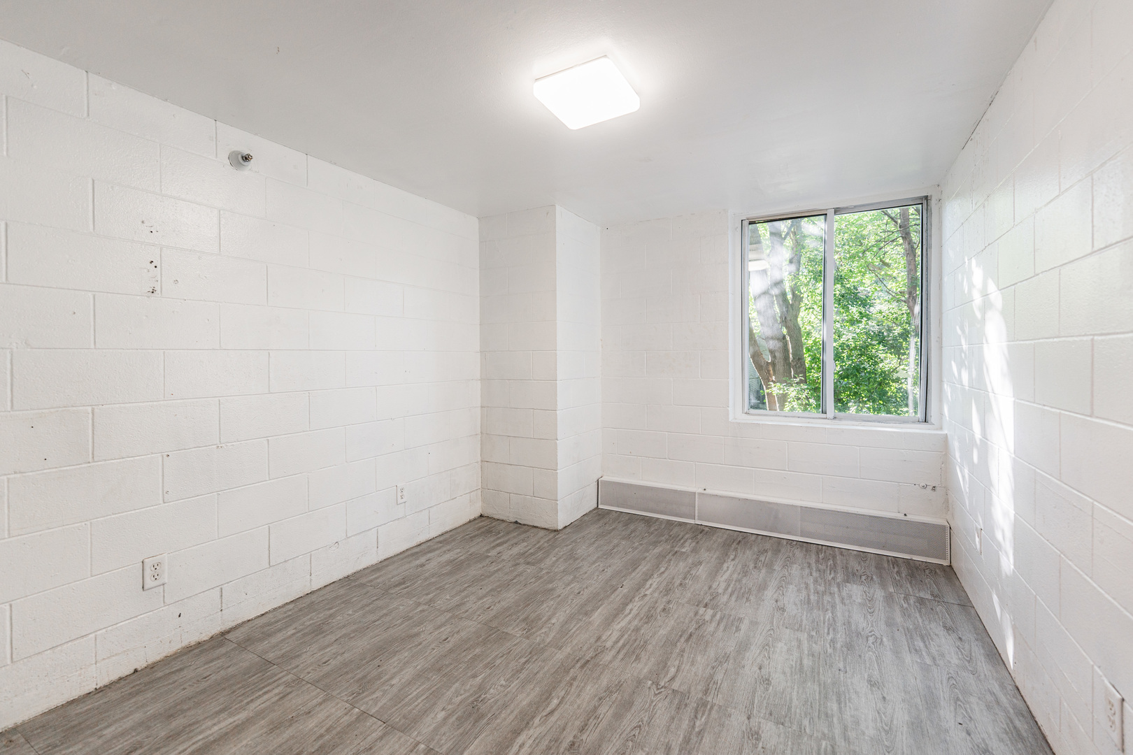 919 Greenbrier Road