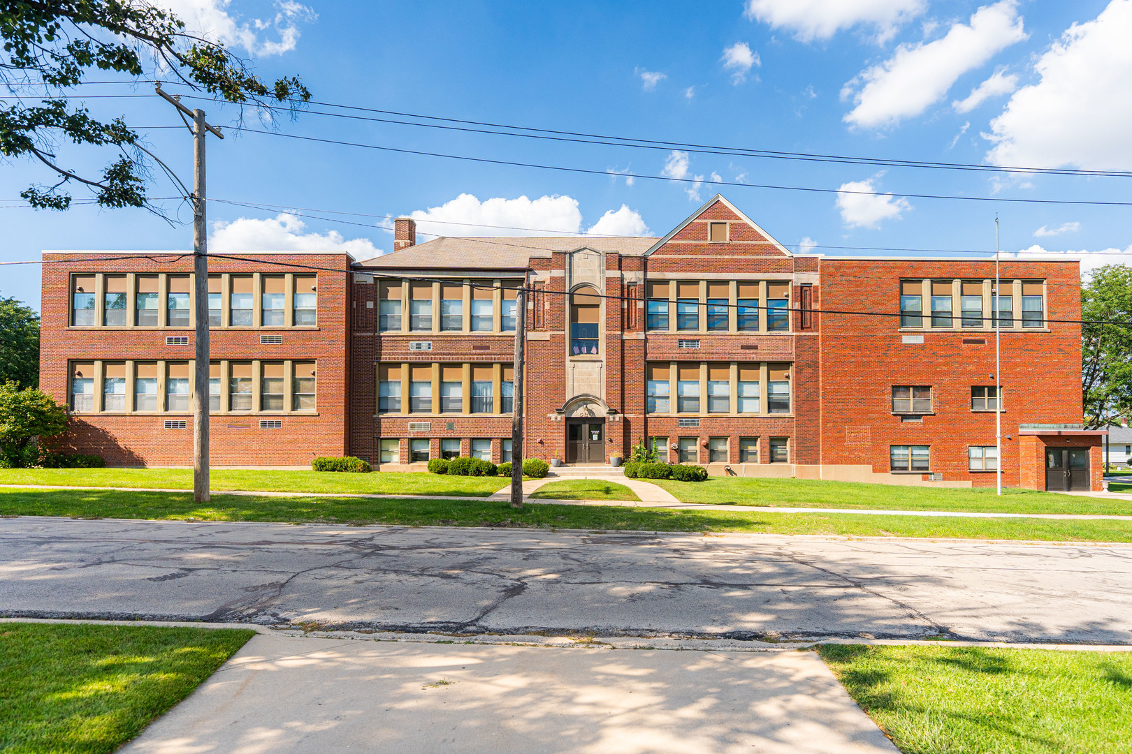 530 E Highland Avenue Unit: B-5