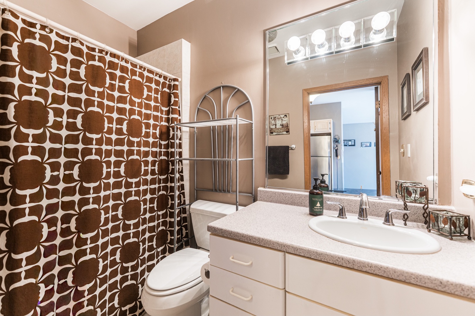 530 E Highland Avenue Unit: B-5