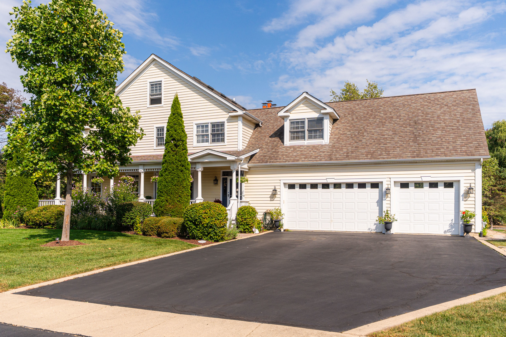3N985 Walt Whitman Road