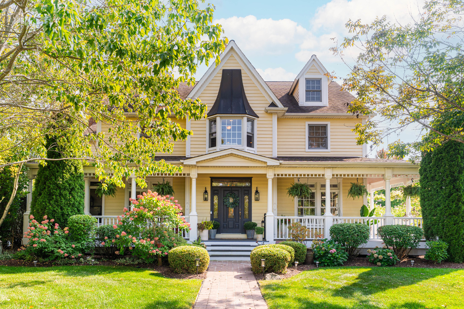 3N985 Walt Whitman Road