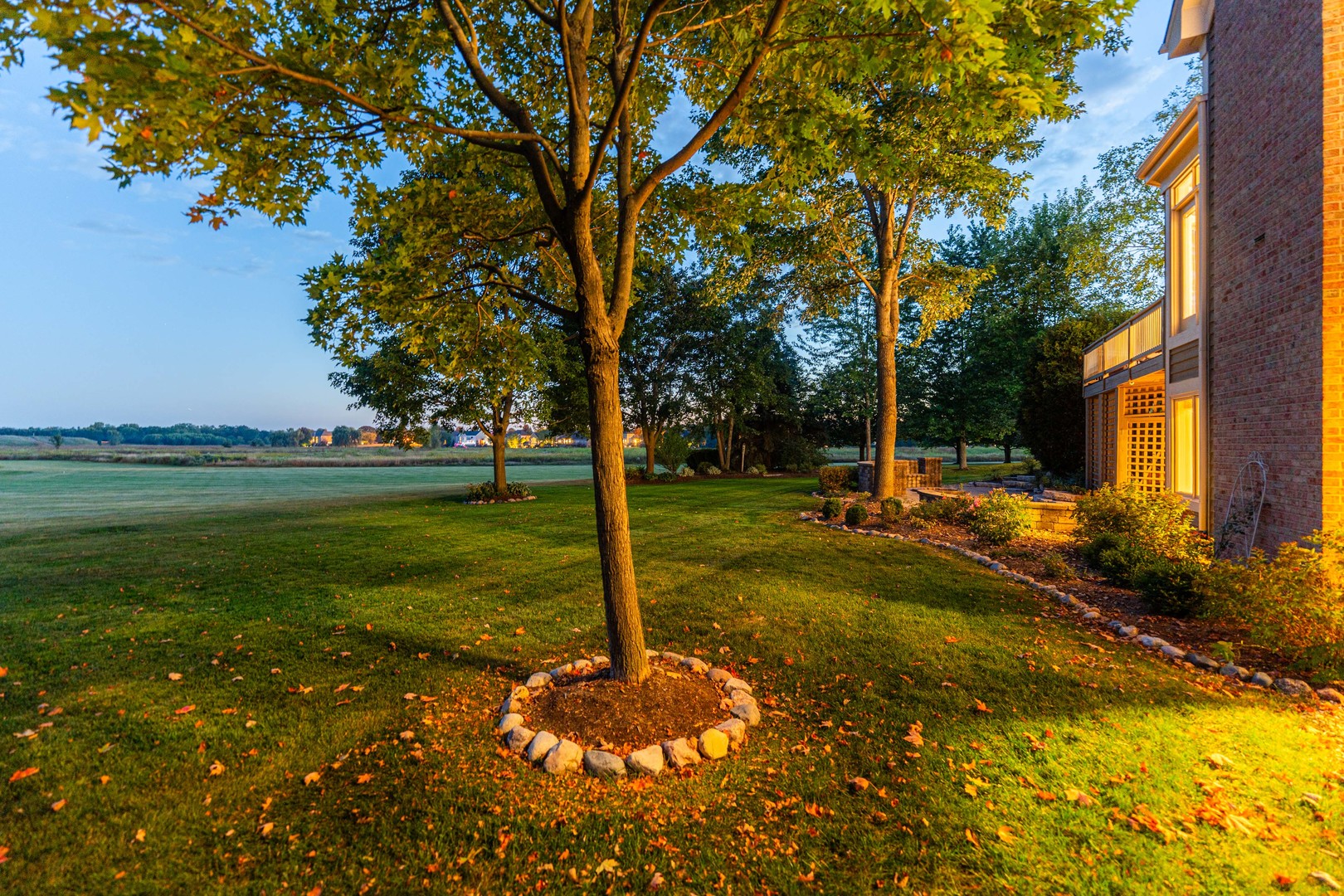 3N808 John Greenleaf Whittier Place