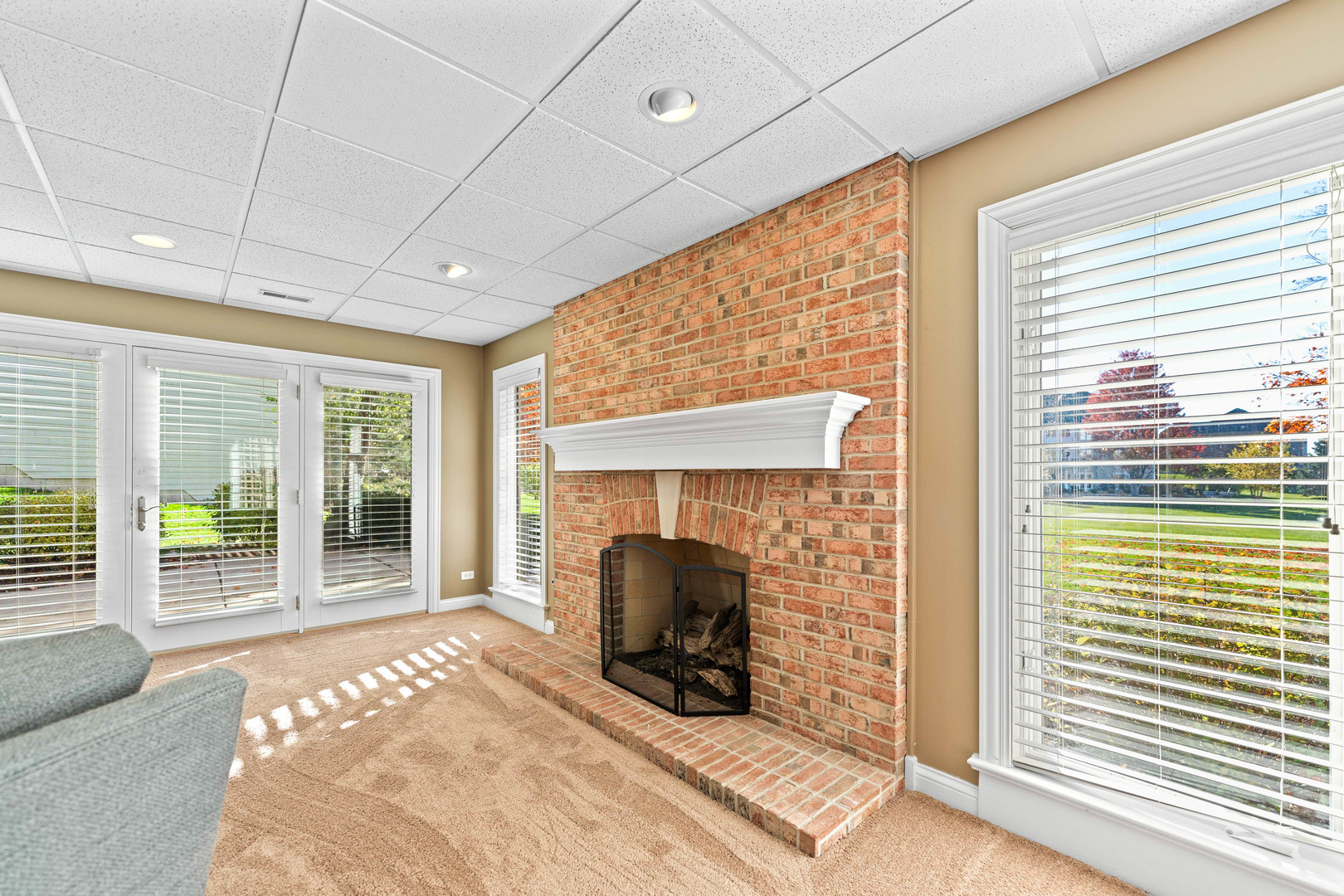 3N808 John Greenleaf Whittier Place