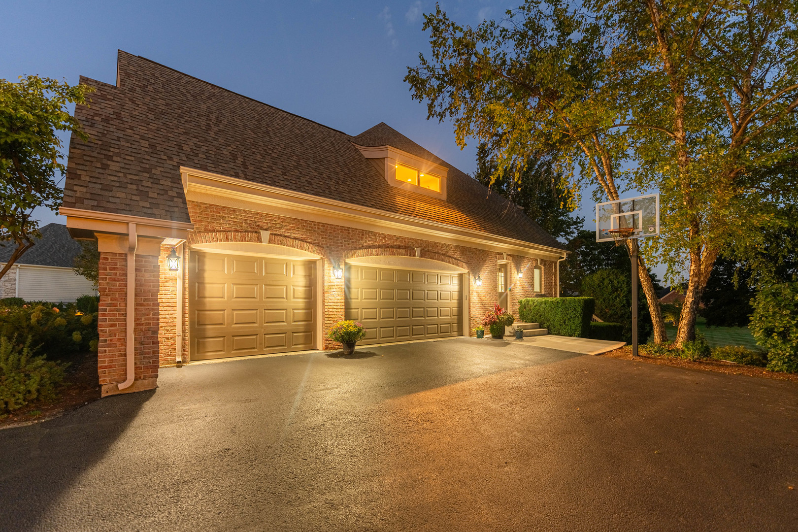 3N808 John Greenleaf Whittier Place