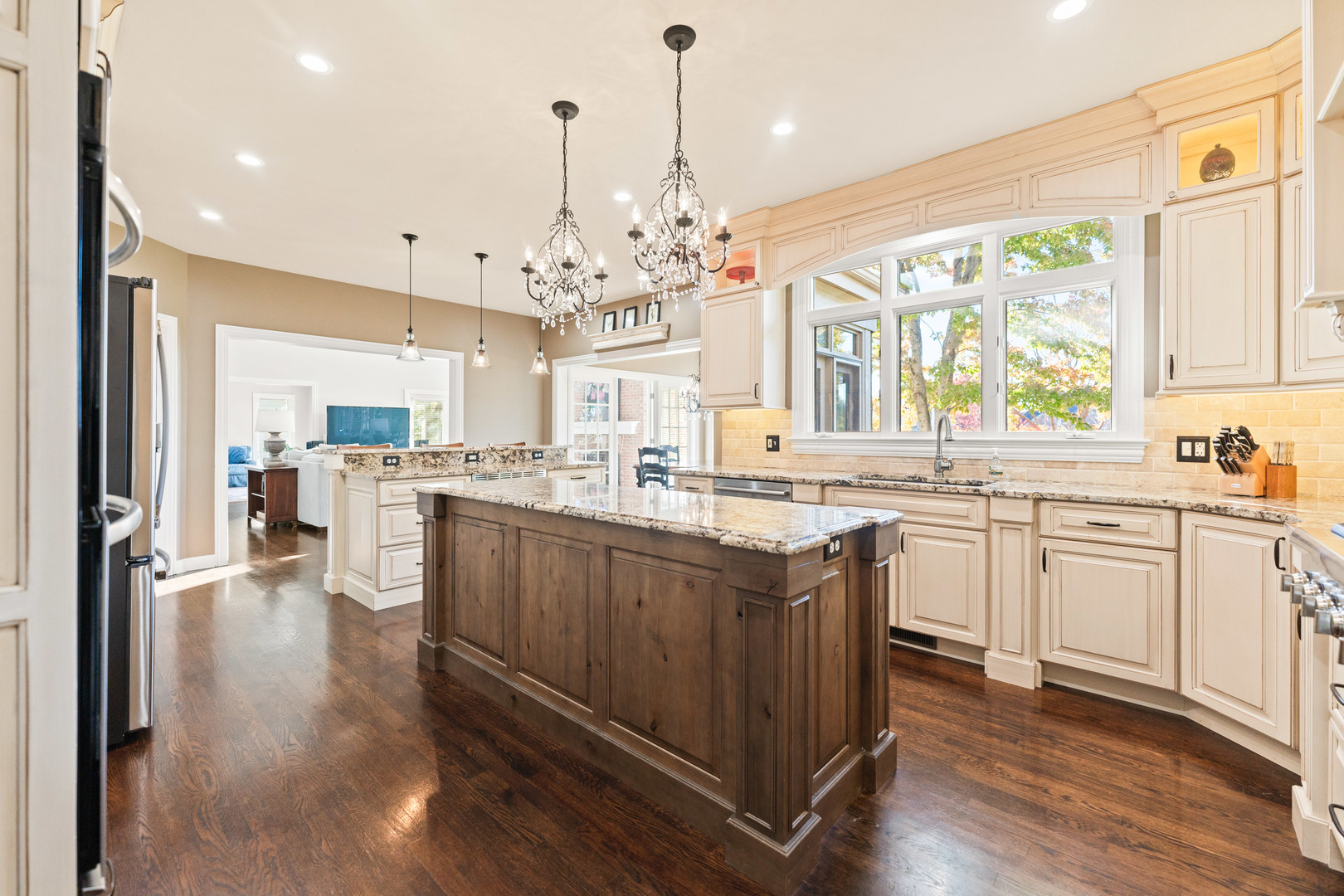 3N808 John Greenleaf Whittier Place