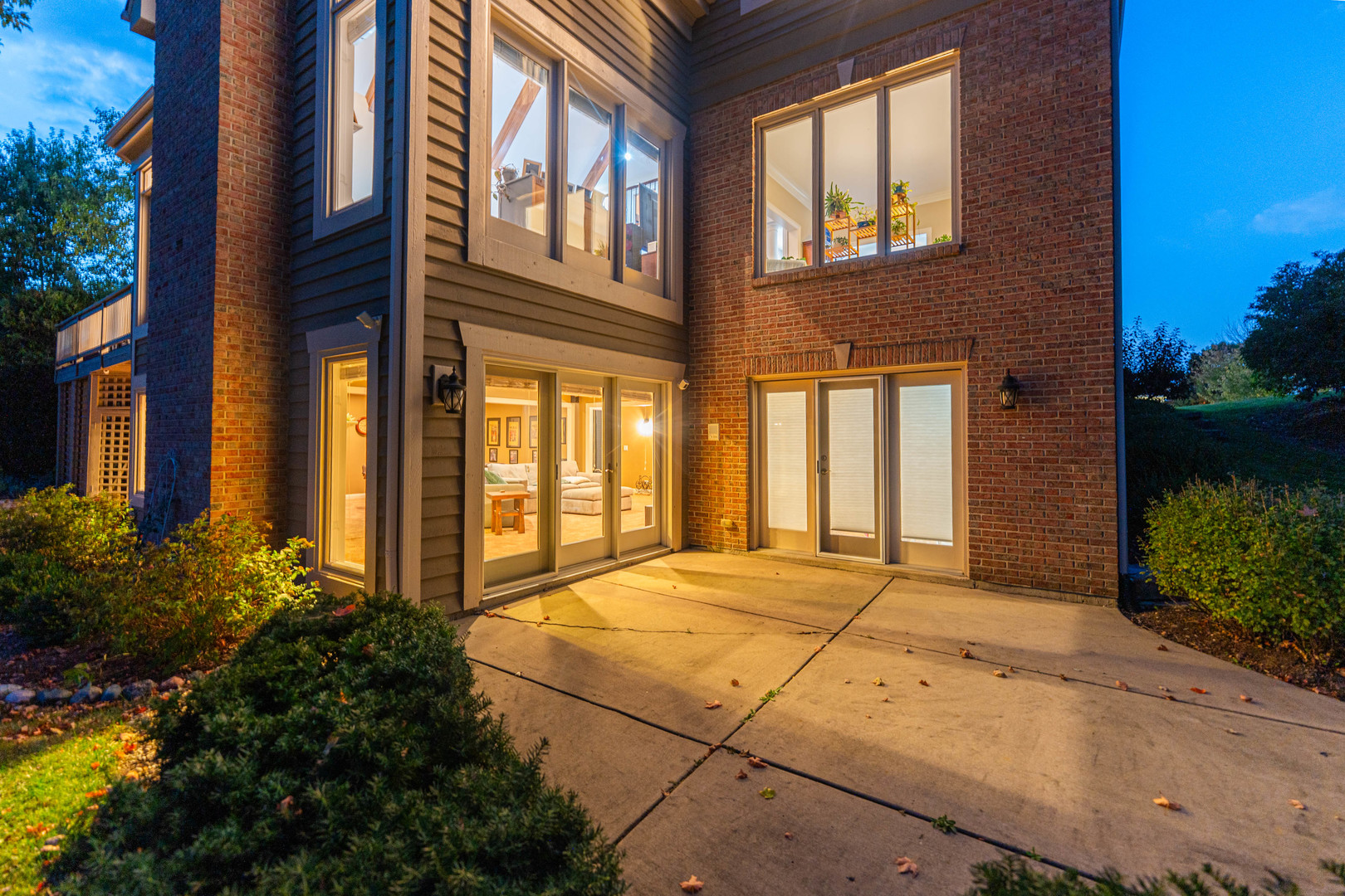 3N808 John Greenleaf Whittier Place